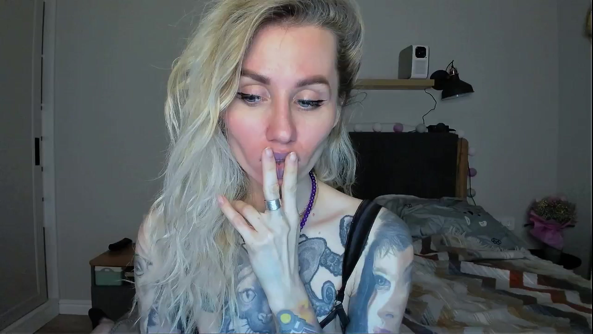 Gallery image thumbnail from Alexa_Smithhh's myfreecams stream on, 05/20/2024, 20:54 image 19 of 20