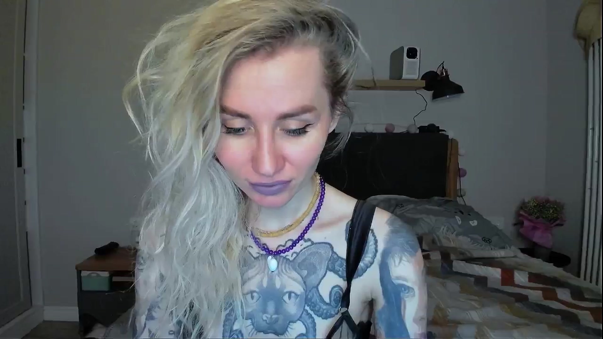 Gallery image thumbnail from Alexa_Smithhh's myfreecams stream on, 05/20/2024, 20:54 image 16 of 20