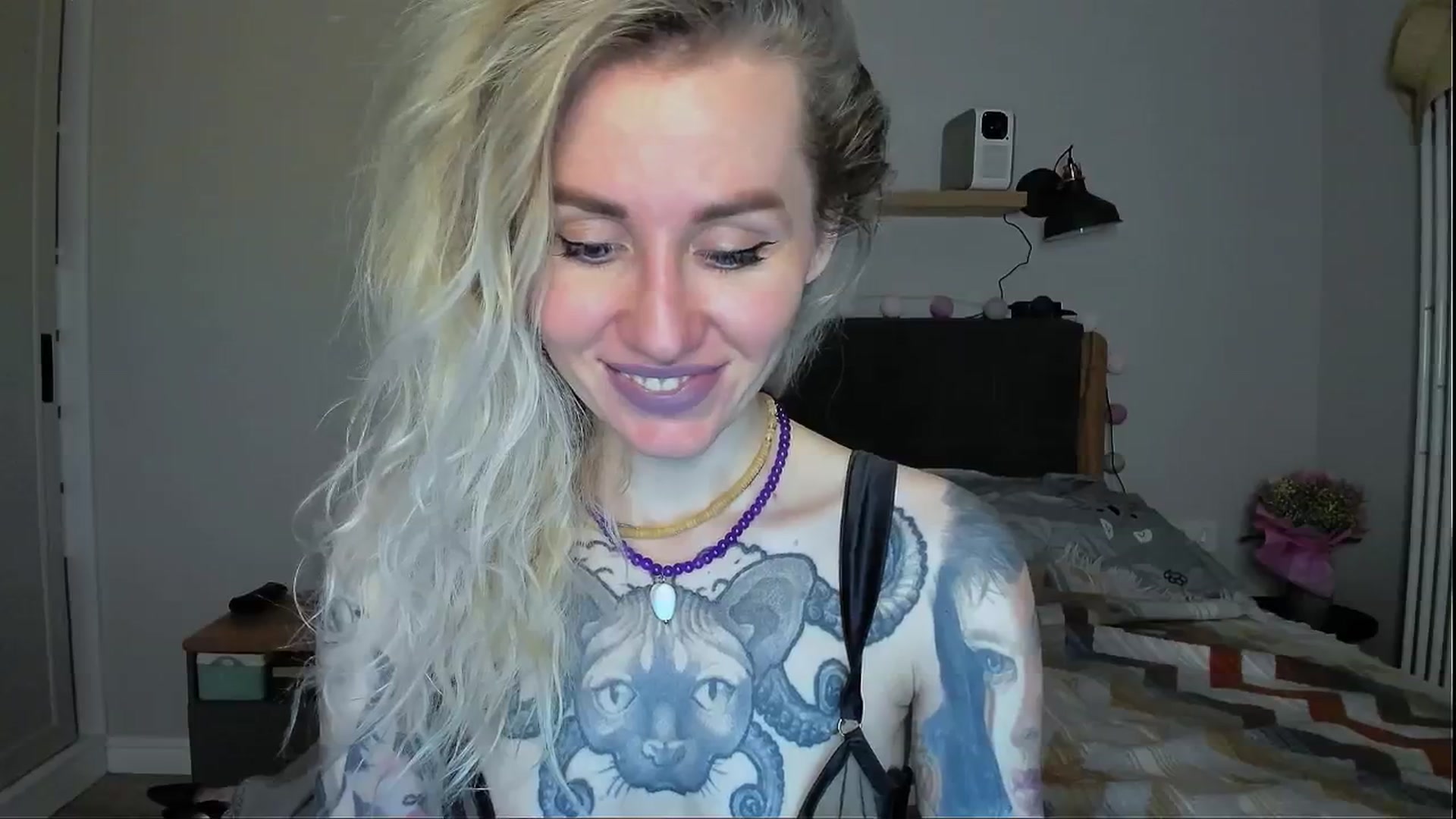 Gallery image thumbnail from Alexa_Smithhh's myfreecams stream on, 05/20/2024, 20:54 image 13 of 20
