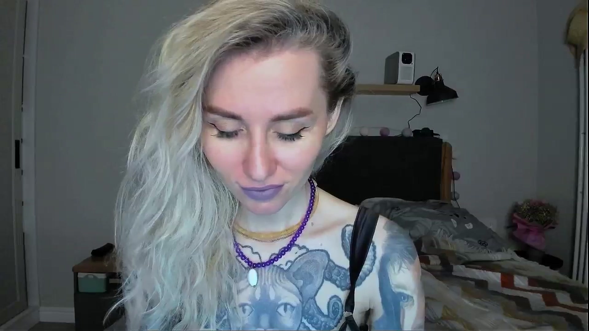 Gallery image thumbnail from Alexa_Smithhh's myfreecams stream on, 05/20/2024, 20:54 image 4 of 20
