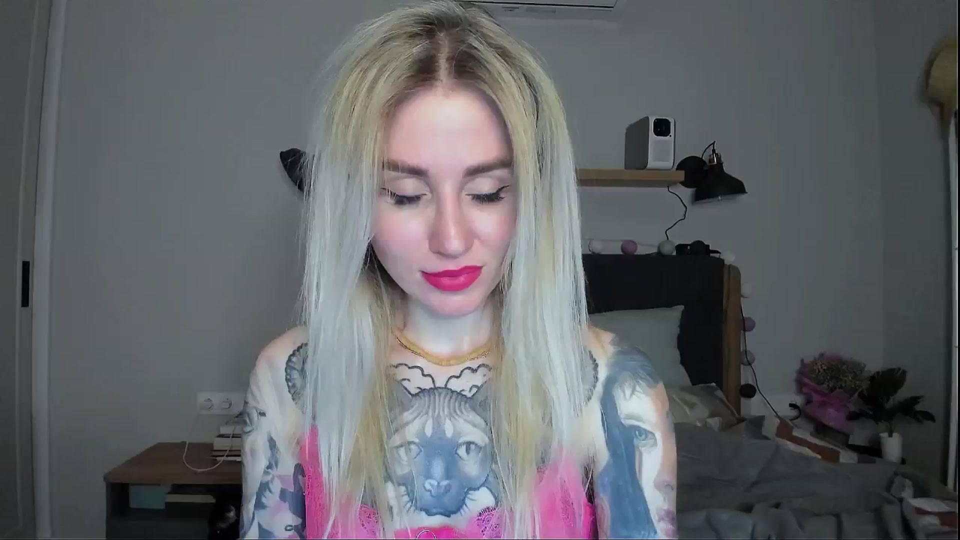 Gallery image thumbnail from Alexa_Smithhh's myfreecams stream on, 05/22/2024, 20:39 image 18 of 20