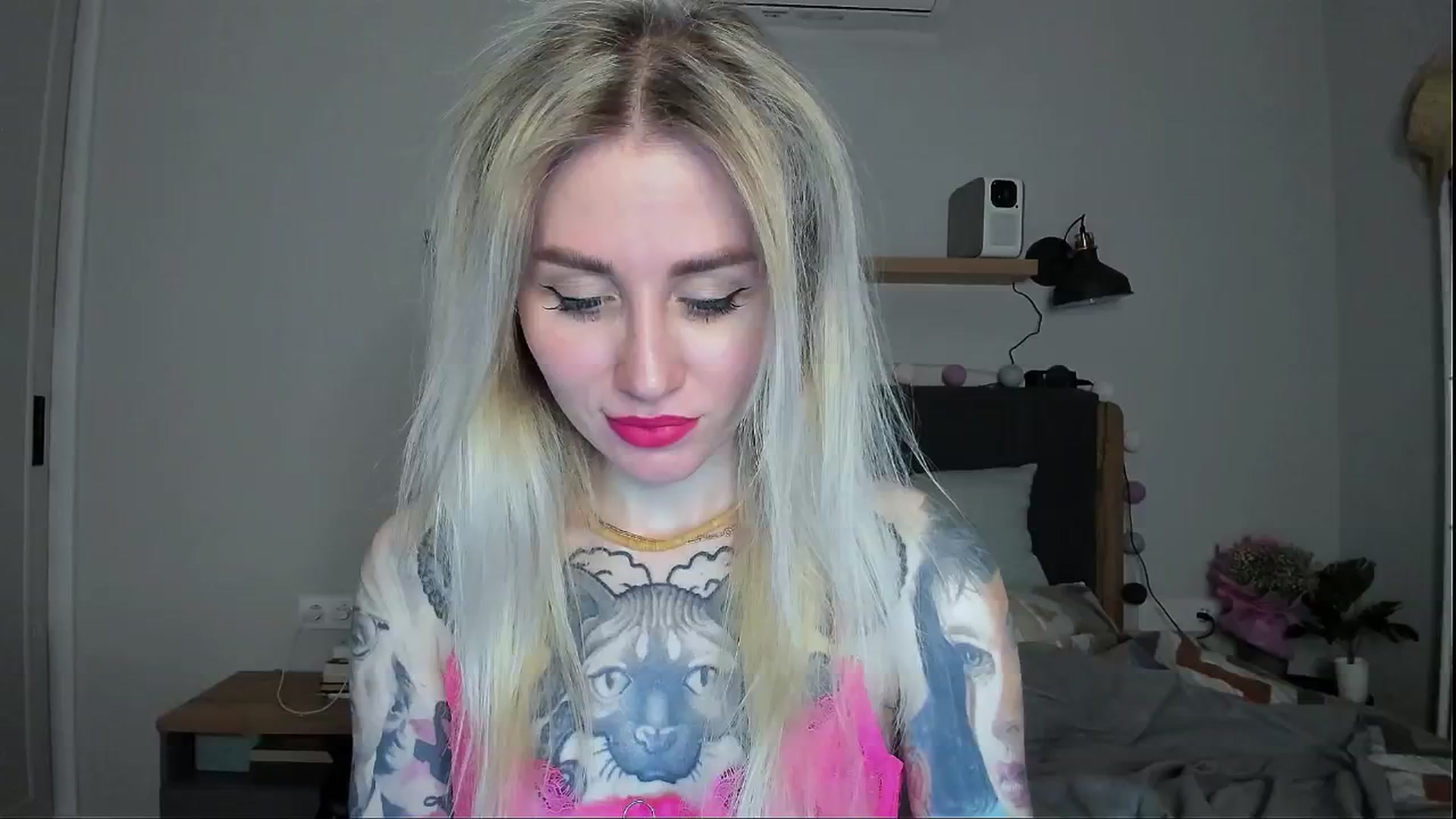 Gallery image thumbnail from Alexa_Smithhh's myfreecams stream on, 05/22/2024, 20:39 image 14 of 20