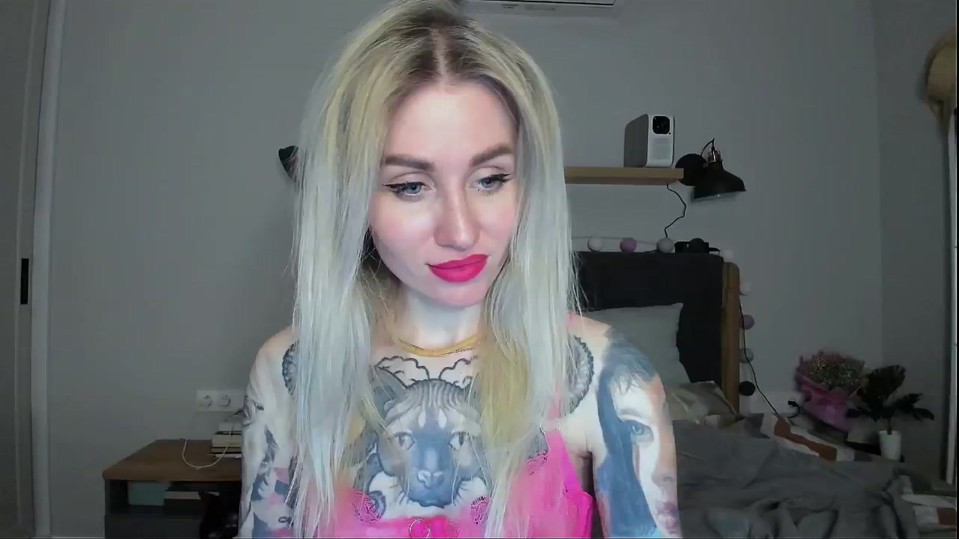 Gallery image thumbnail from Alexa_Smithhh's myfreecams stream on, 05/22/2024, 20:39 image 15 of 20