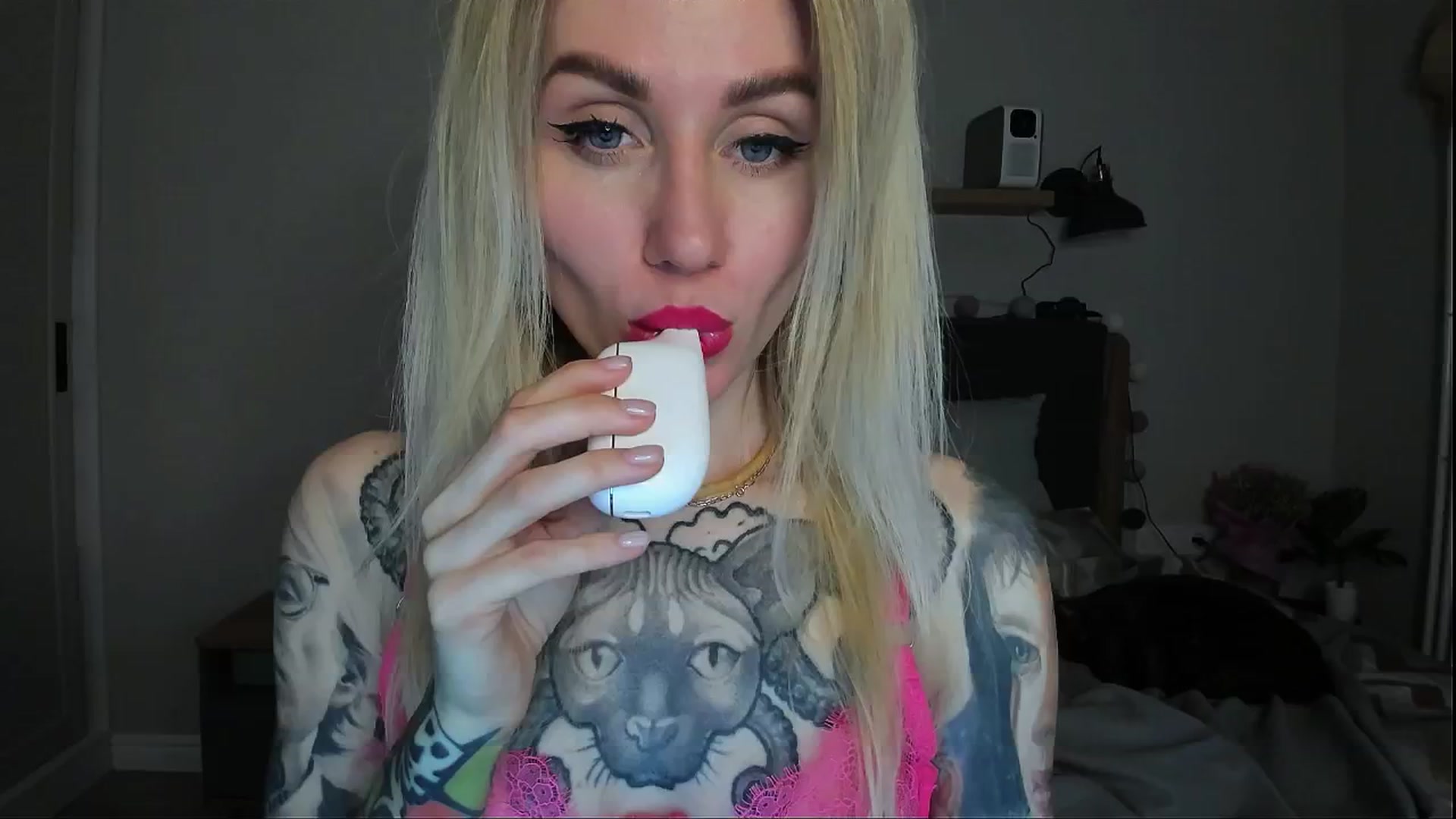 Gallery image thumbnail from Alexa_Smithhh's myfreecams stream on, 05/22/2024, 20:39 image 6 of 20