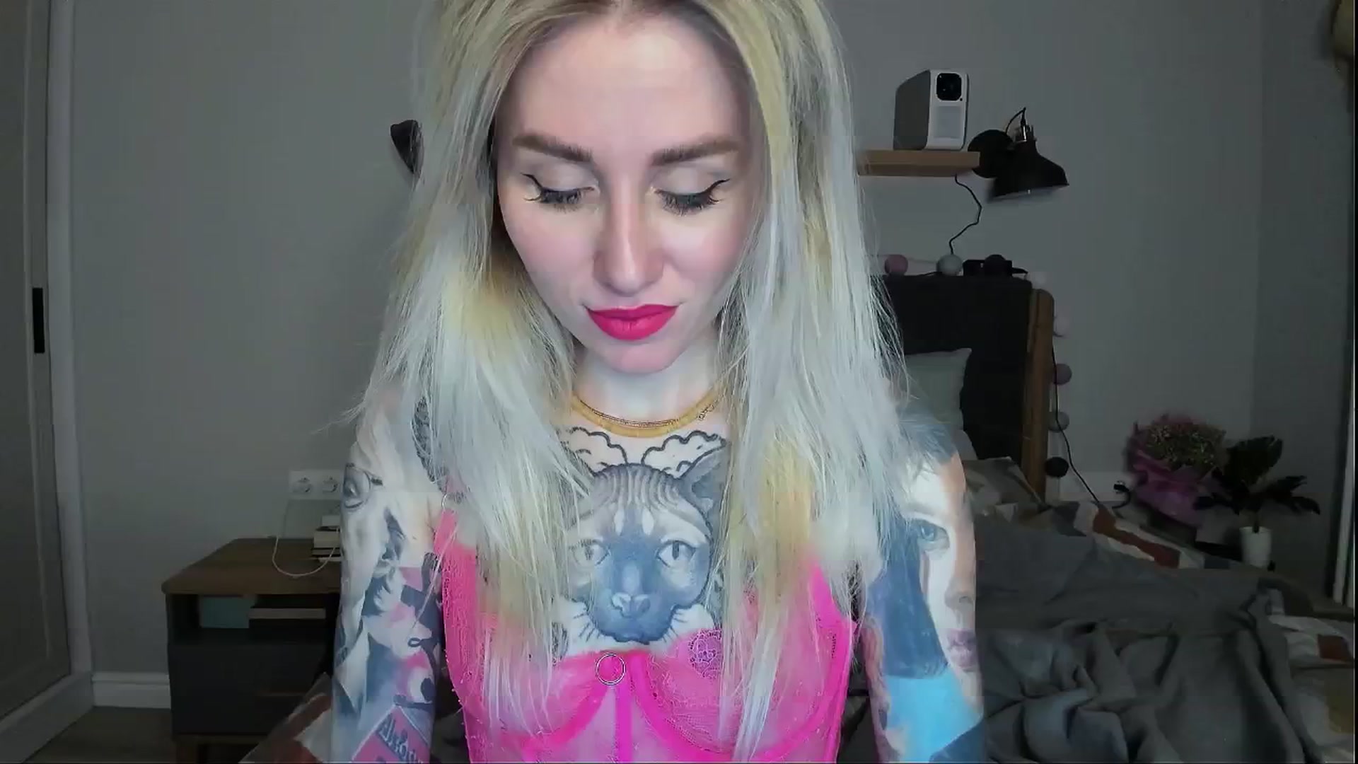 Gallery image thumbnail from Alexa_Smithhh's myfreecams stream on, 05/22/2024, 20:39 image 13 of 20