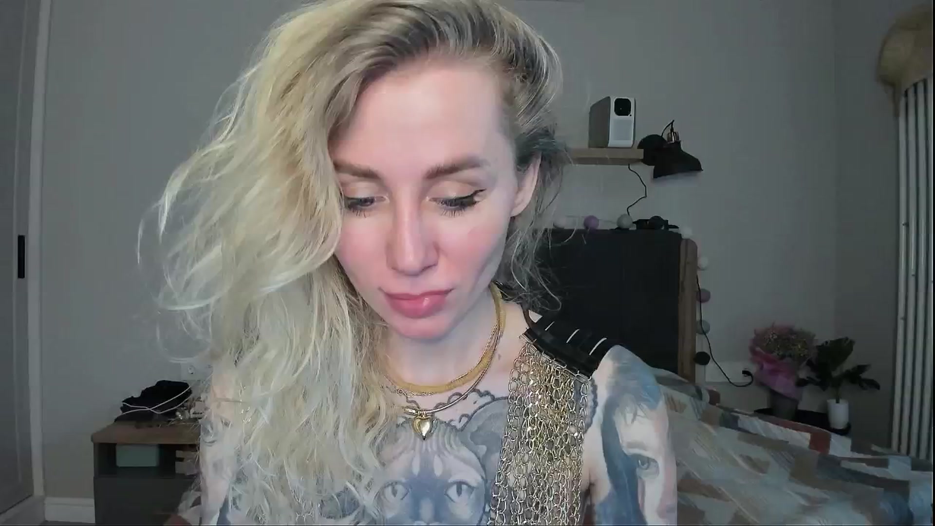 Gallery image thumbnail from Alexa_Smithhh's myfreecams stream on, 05/27/2024, 18:35 image 9 of 20