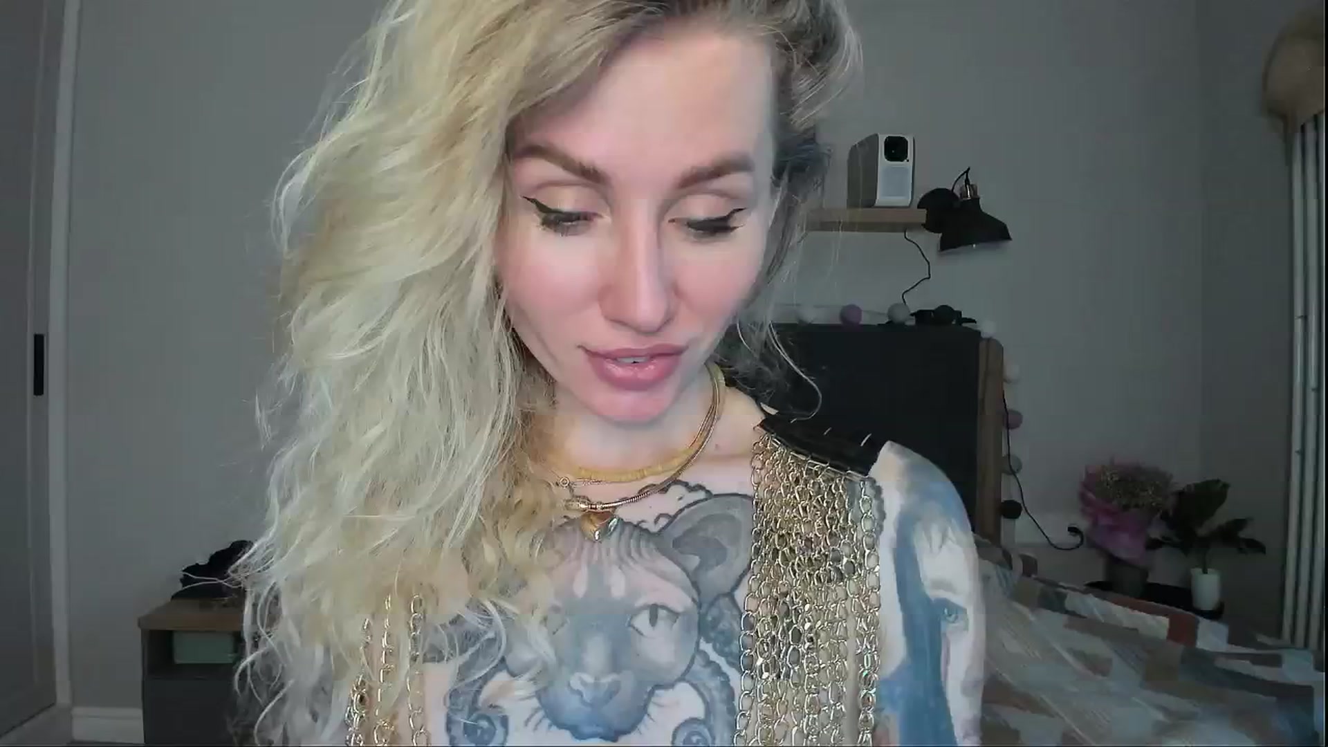 Gallery image thumbnail from Alexa_Smithhh's myfreecams stream on, 05/27/2024, 18:35 image 11 of 20