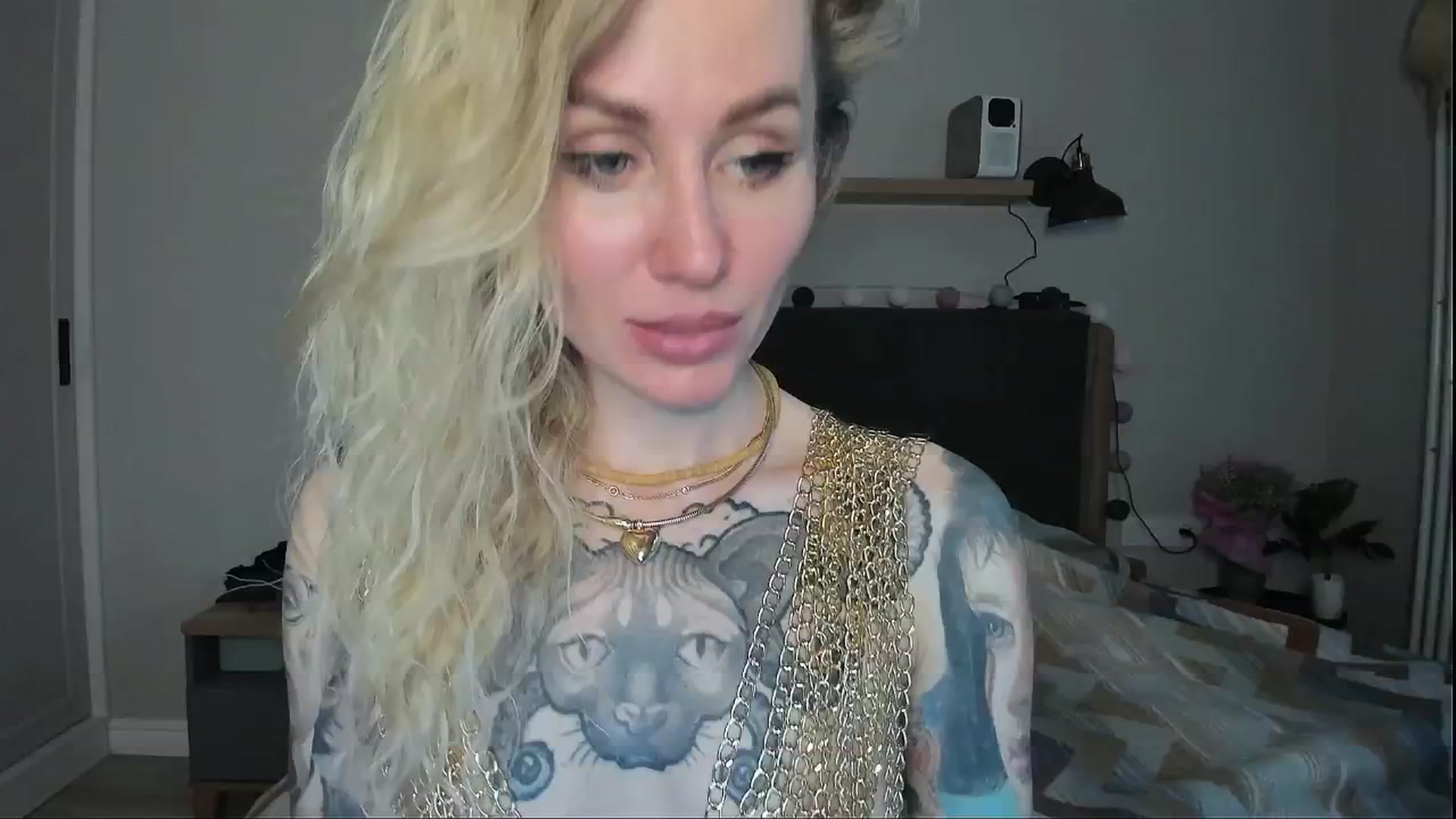Gallery image thumbnail from Alexa_Smithhh's myfreecams stream on, 05/27/2024, 18:35 image 17 of 20
