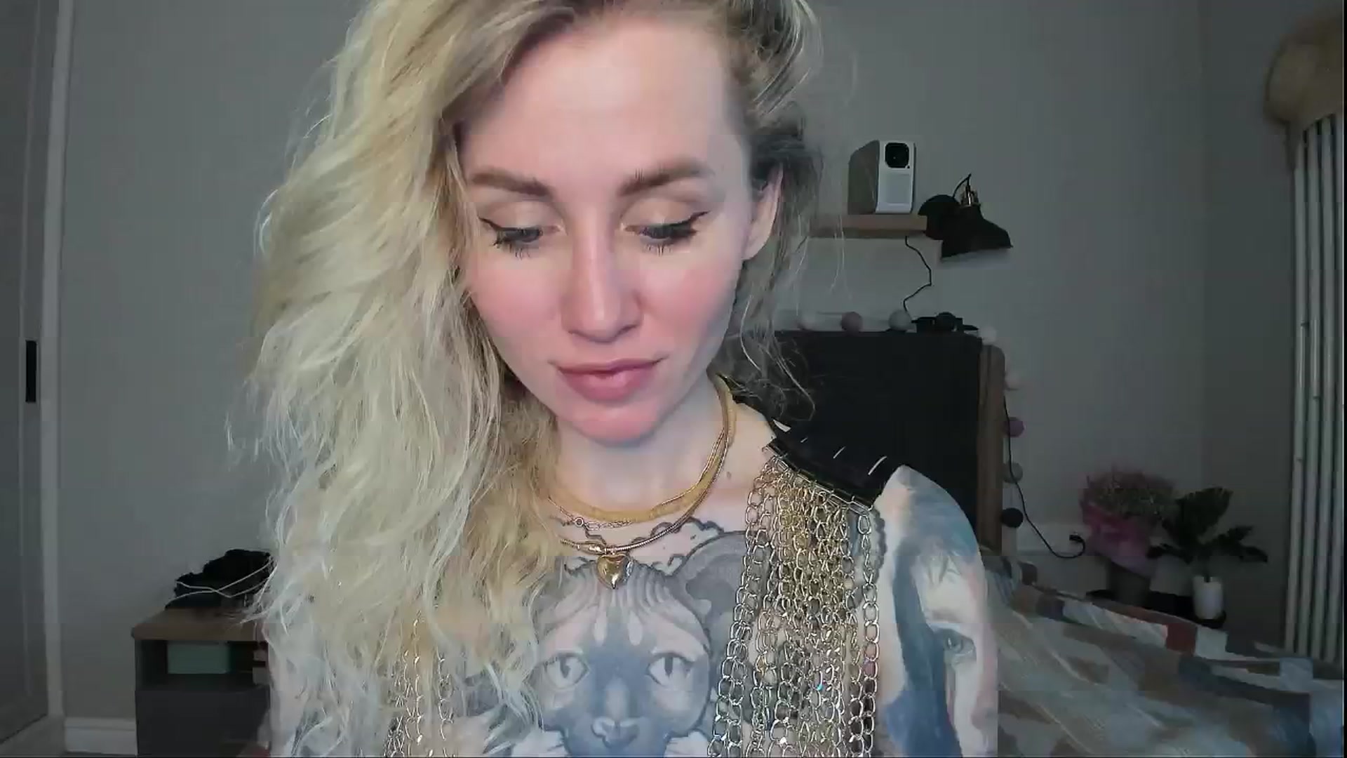 Gallery image thumbnail from Alexa_Smithhh's myfreecams stream on, 05/27/2024, 18:35 image 10 of 20