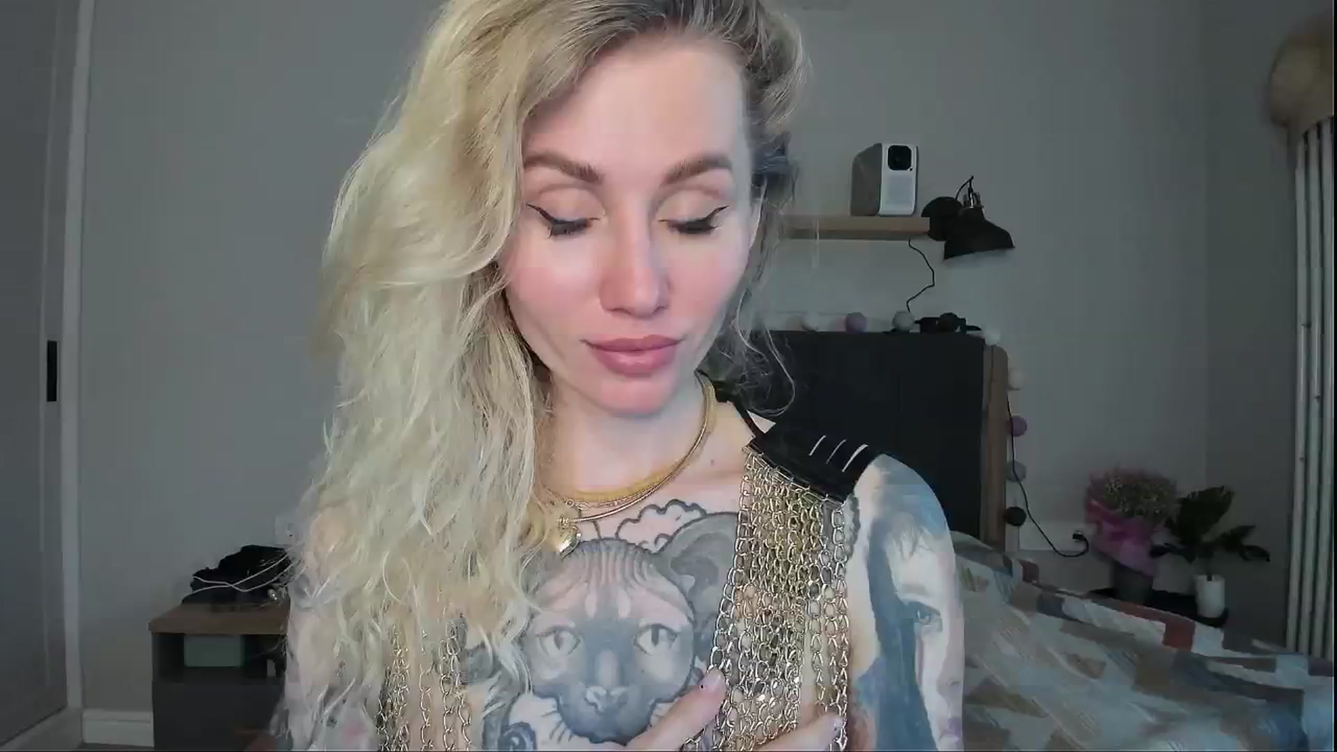 Gallery image thumbnail from Alexa_Smithhh's myfreecams stream on, 05/27/2024, 18:35 image 3 of 20