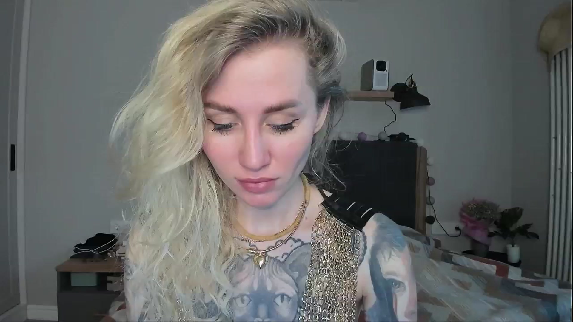 Gallery image thumbnail from Alexa_Smithhh's myfreecams stream on, 05/27/2024, 18:35 image 8 of 20
