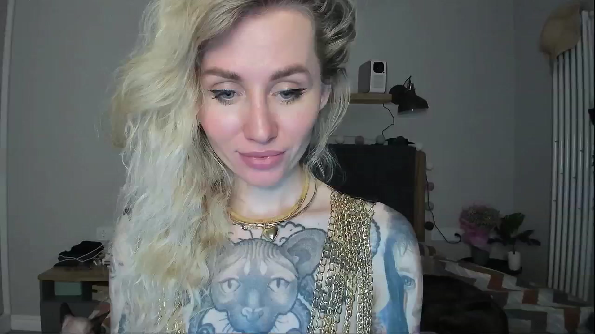 Gallery image thumbnail from Alexa_Smithhh's myfreecams stream on, 05/27/2024, 20:11 image 17 of 20