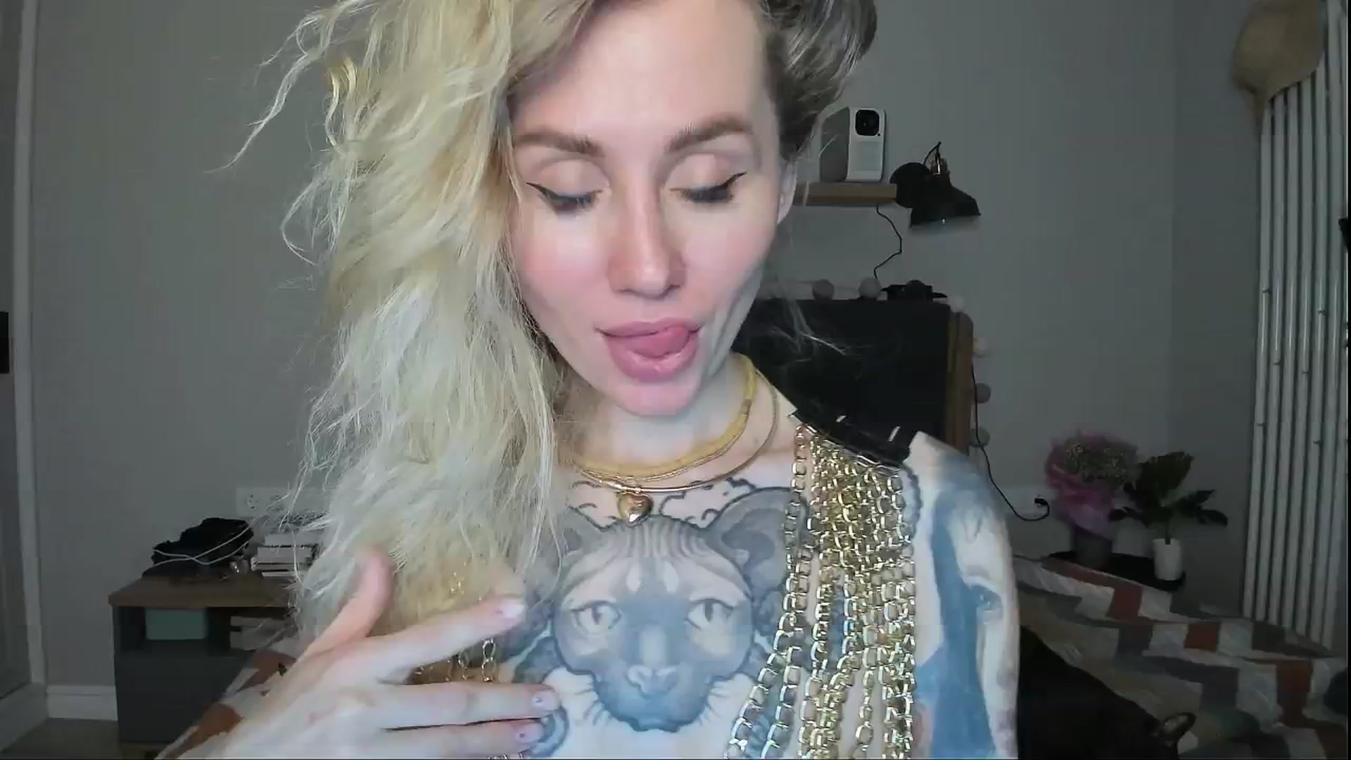 Gallery image thumbnail from Alexa_Smithhh's myfreecams stream on, 05/27/2024, 20:46 image 3 of 20
