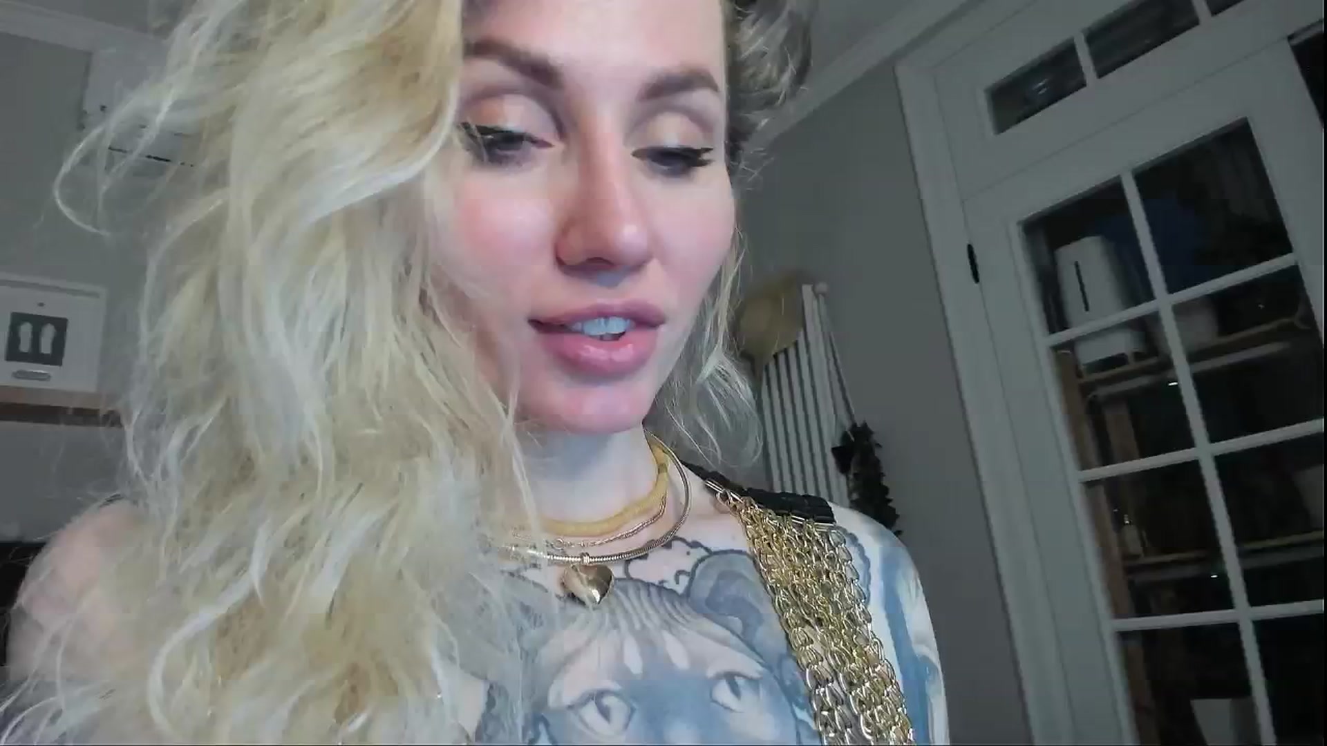 Gallery image thumbnail from Alexa_Smithhh's myfreecams stream on, 05/27/2024, 20:46 image 6 of 20