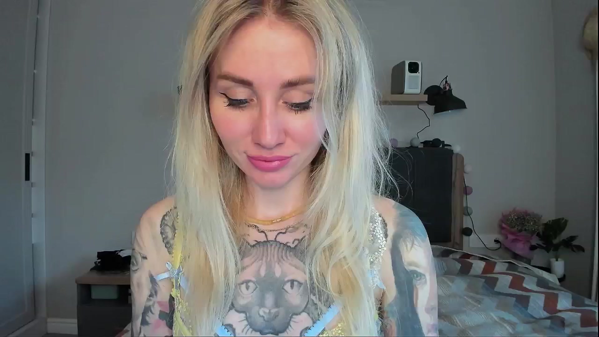 Gallery image thumbnail from Alexa_Smithhh's myfreecams stream on, 05/28/2024, 18:18 image 5 of 20