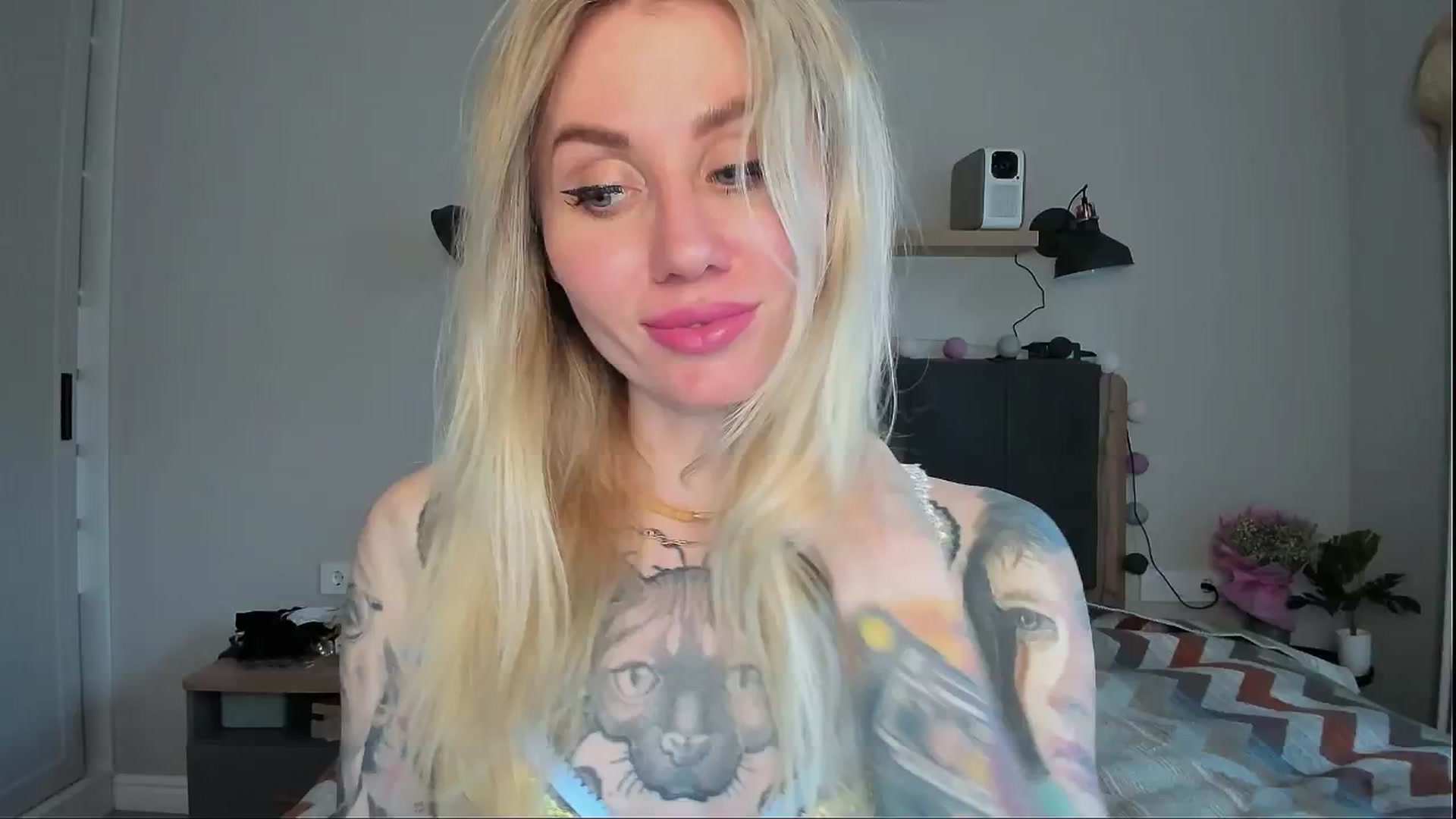 Gallery image thumbnail from Alexa_Smithhh's myfreecams stream on, 05/28/2024, 18:18 image 6 of 20