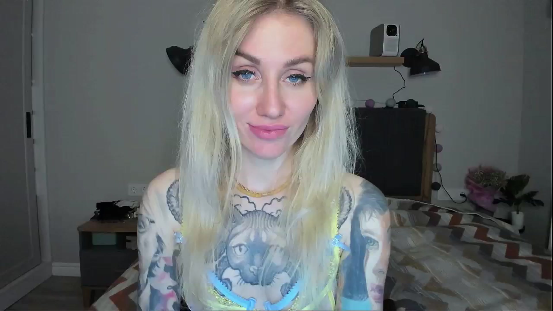 Gallery image thumbnail from Alexa_Smithhh's myfreecams stream on, 05/28/2024, 21:00 image 15 of 20