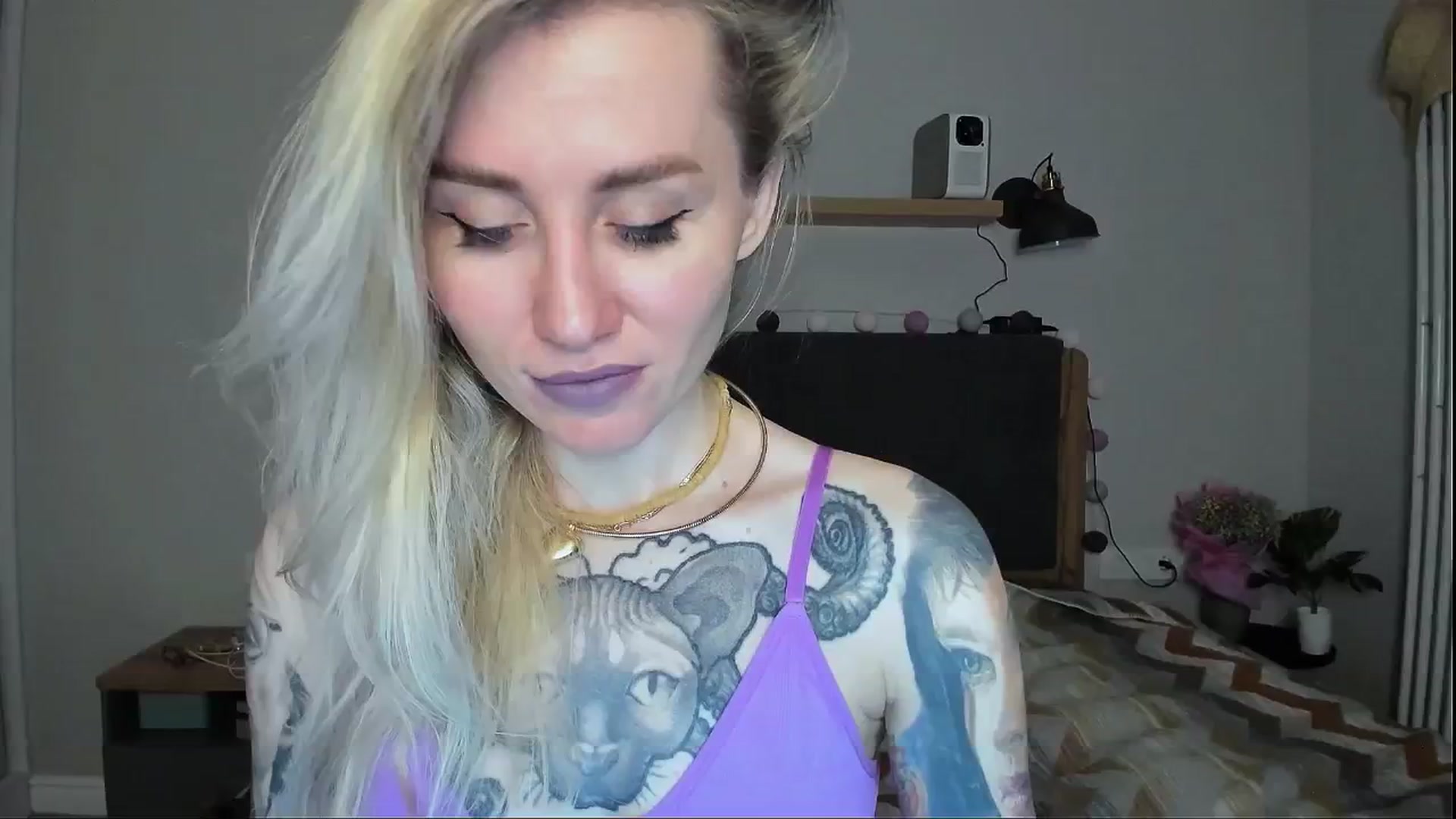 Gallery image thumbnail from Alexa_Smithhh's myfreecams stream on, 05/29/2024, 20:29 image 16 of 20