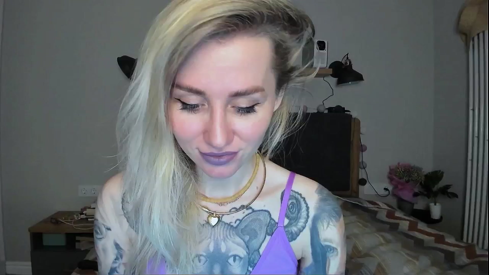 Gallery image thumbnail from Alexa_Smithhh's myfreecams stream on, 05/29/2024, 21:32 image 5 of 20