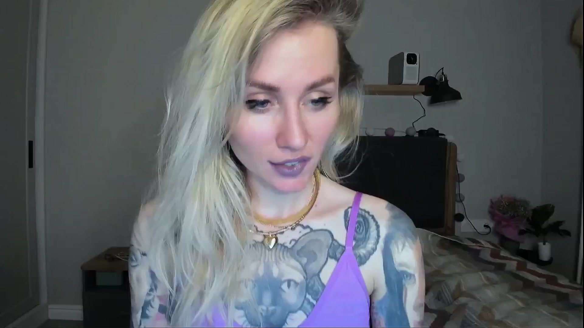 Gallery image thumbnail from Alexa_Smithhh's myfreecams stream on, 05/29/2024, 21:32 image 19 of 20
