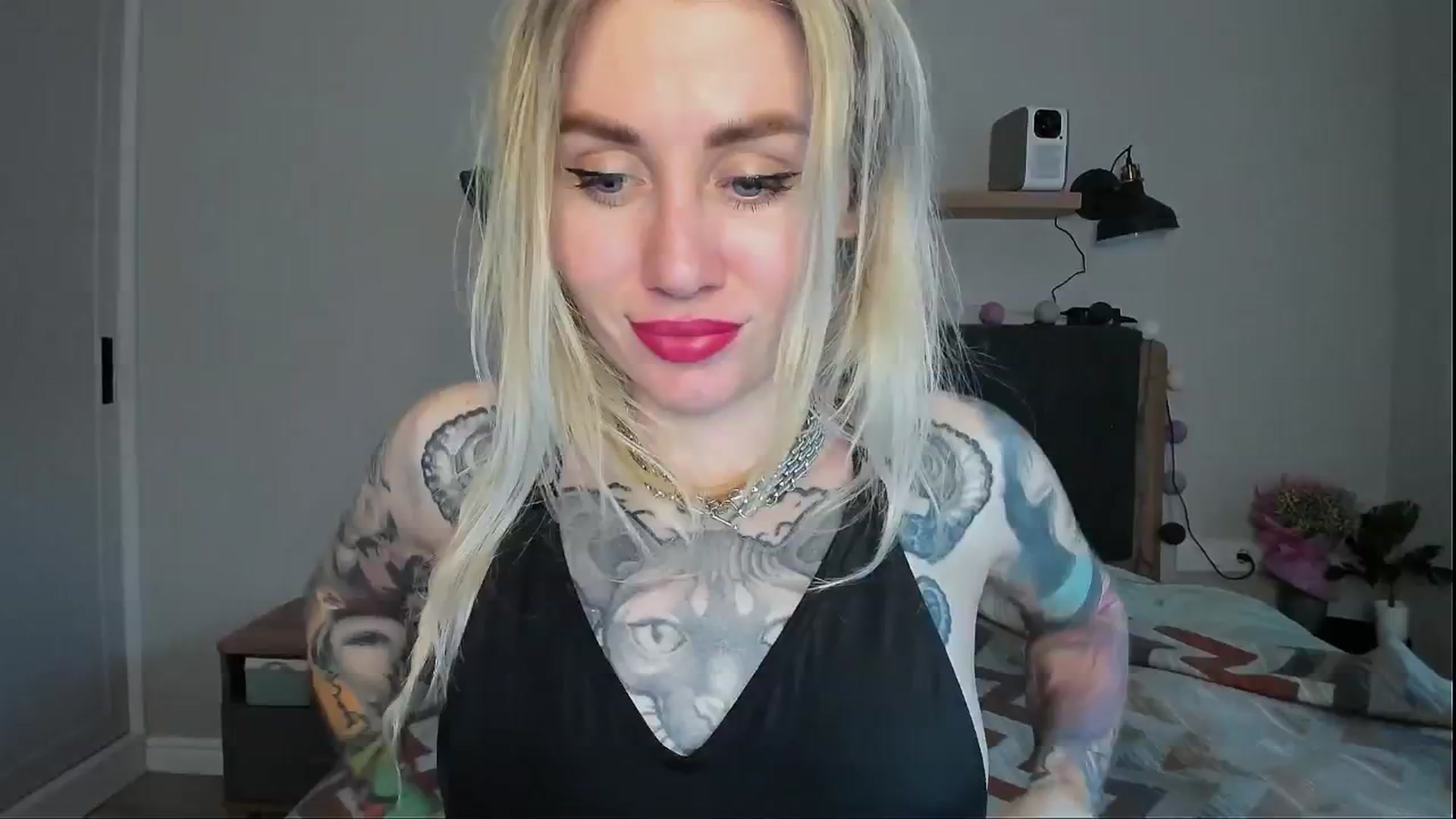 Gallery image thumbnail from Alexa_Smithhh's myfreecams stream on, 05/30/2024, 19:29 image 5 of 20