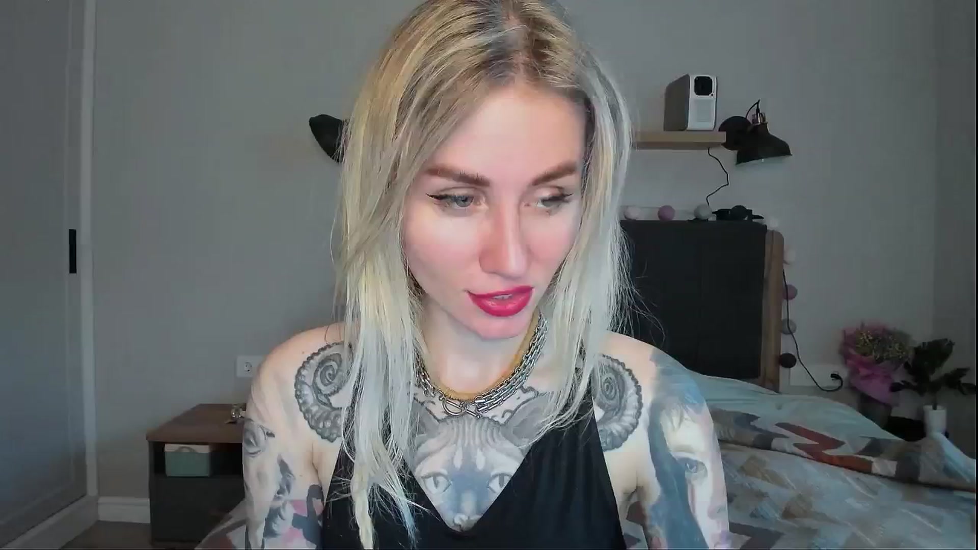 Gallery image thumbnail from Alexa_Smithhh's myfreecams stream on, 05/30/2024, 19:29 image 2 of 20