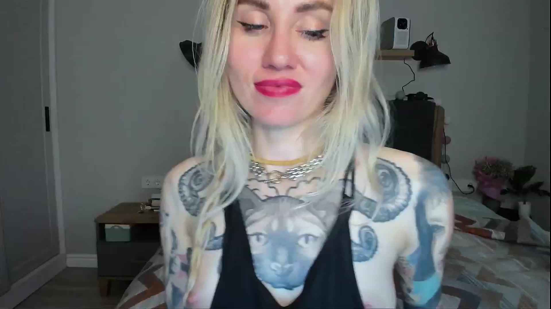 Gallery image thumbnail from Alexa_Smithhh's myfreecams stream on, 05/30/2024, 19:29 image 13 of 20