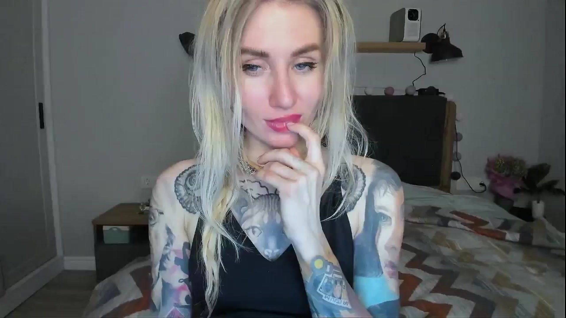 Gallery image thumbnail from Alexa_Smithhh's myfreecams stream on, 05/30/2024, 20:12 image 1 of 20