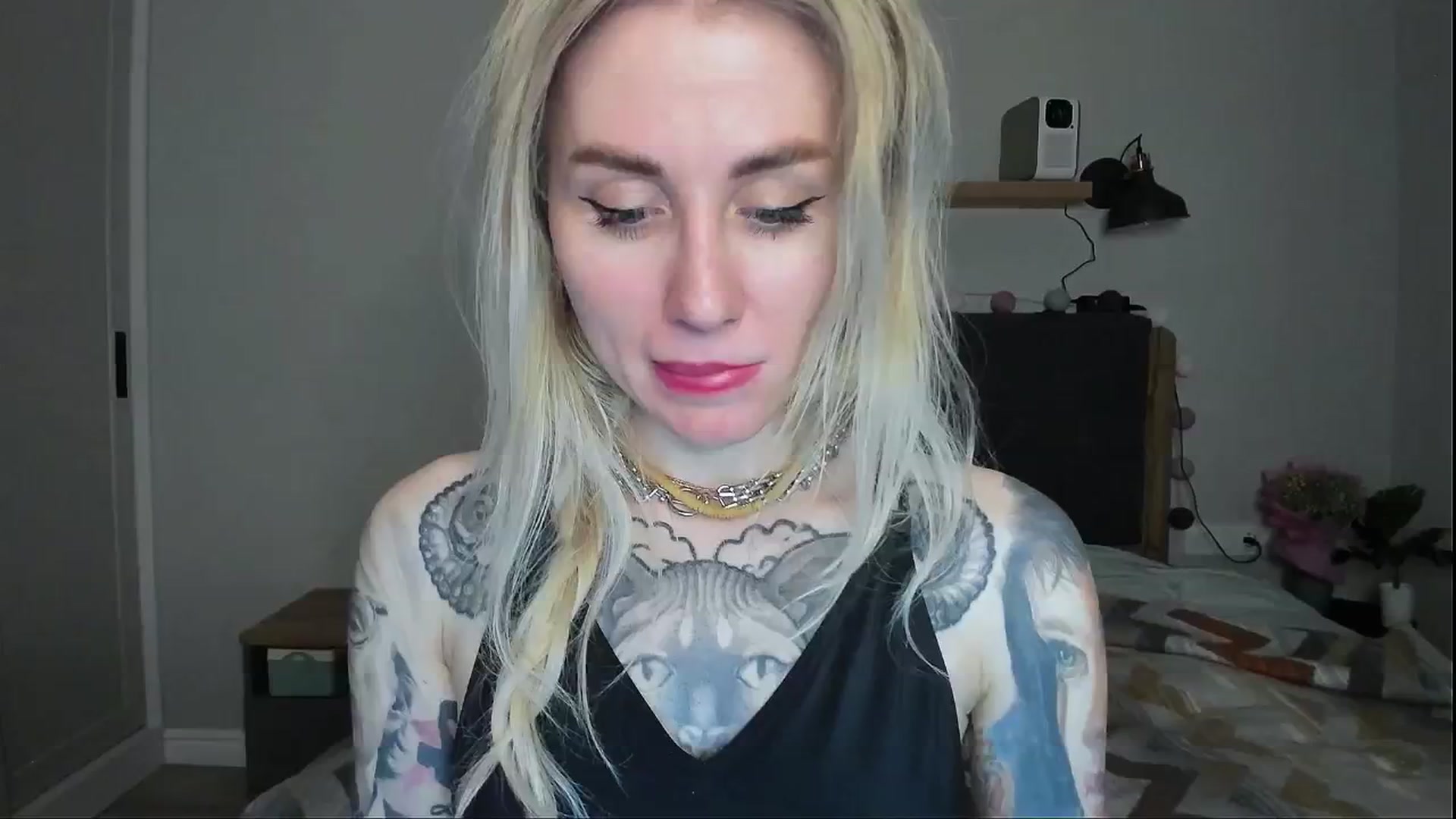 Gallery image thumbnail from Alexa_Smithhh's myfreecams stream on, 05/30/2024, 20:12 image 16 of 20