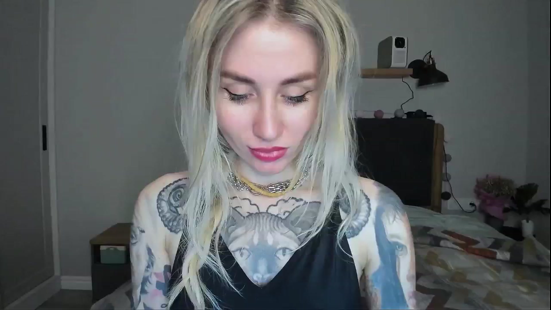 Gallery image thumbnail from Alexa_Smithhh's myfreecams stream on, 05/30/2024, 20:12 image 14 of 20