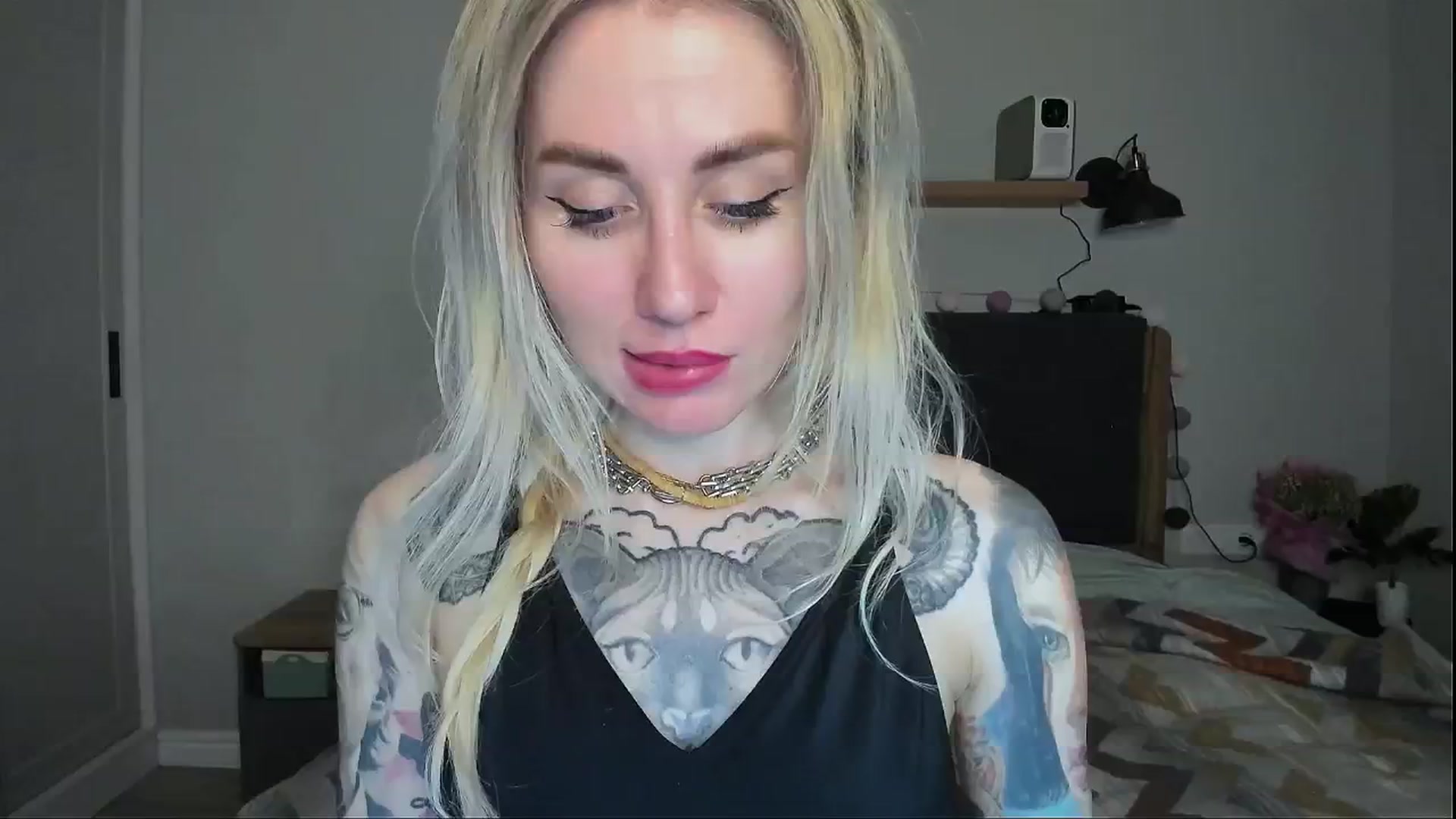 Gallery image thumbnail from Alexa_Smithhh's myfreecams stream on, 05/30/2024, 20:12 image 2 of 20