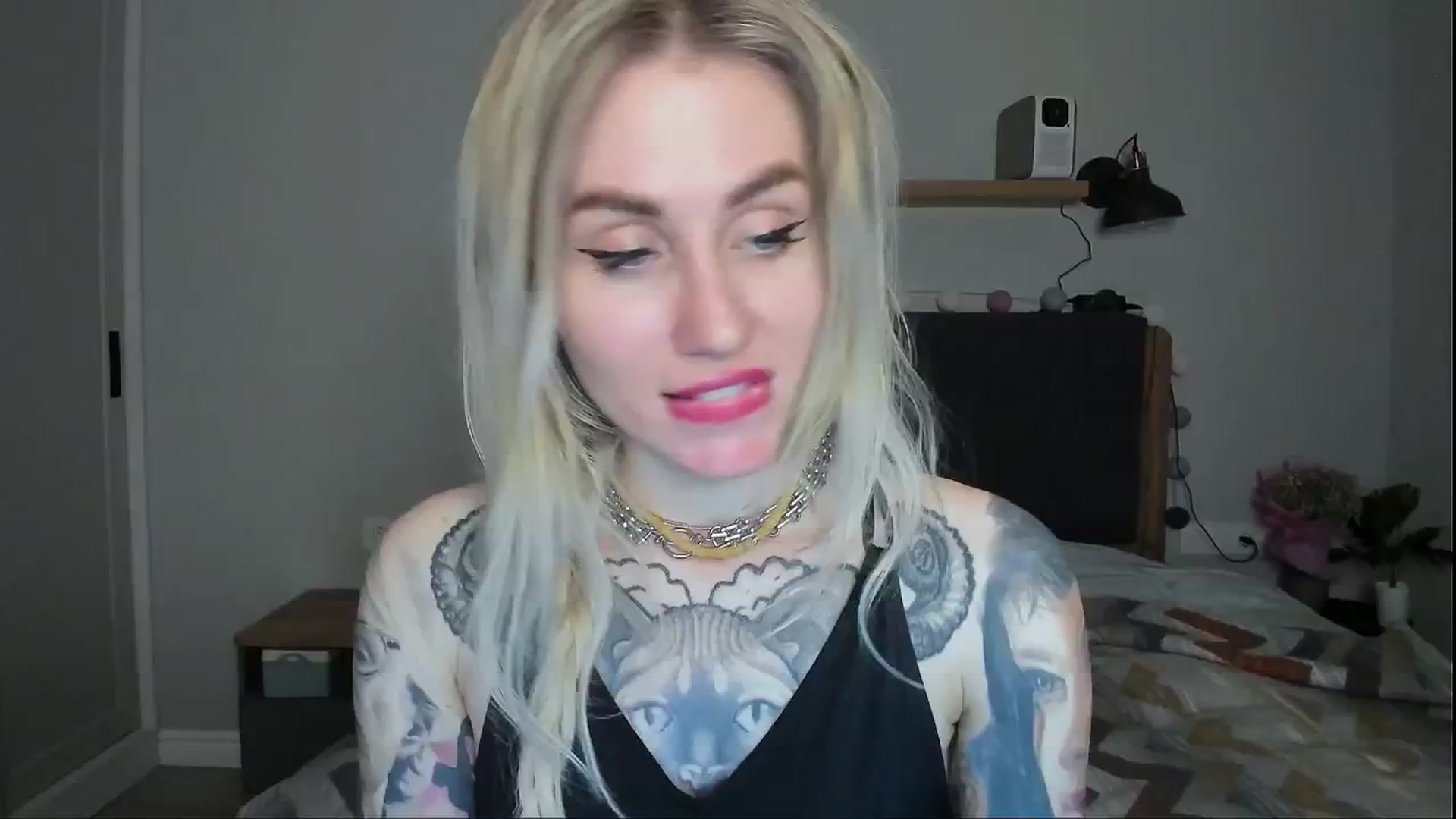 Gallery image thumbnail from Alexa_Smithhh's myfreecams stream on, 05/30/2024, 20:12 image 8 of 20
