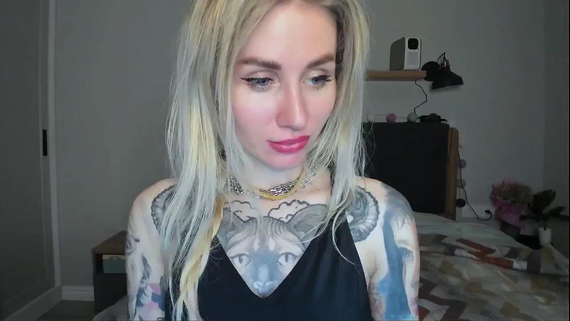 Gallery image thumbnail from Alexa_Smithhh's myfreecams stream on, 05/30/2024, 20:12 image 3 of 20