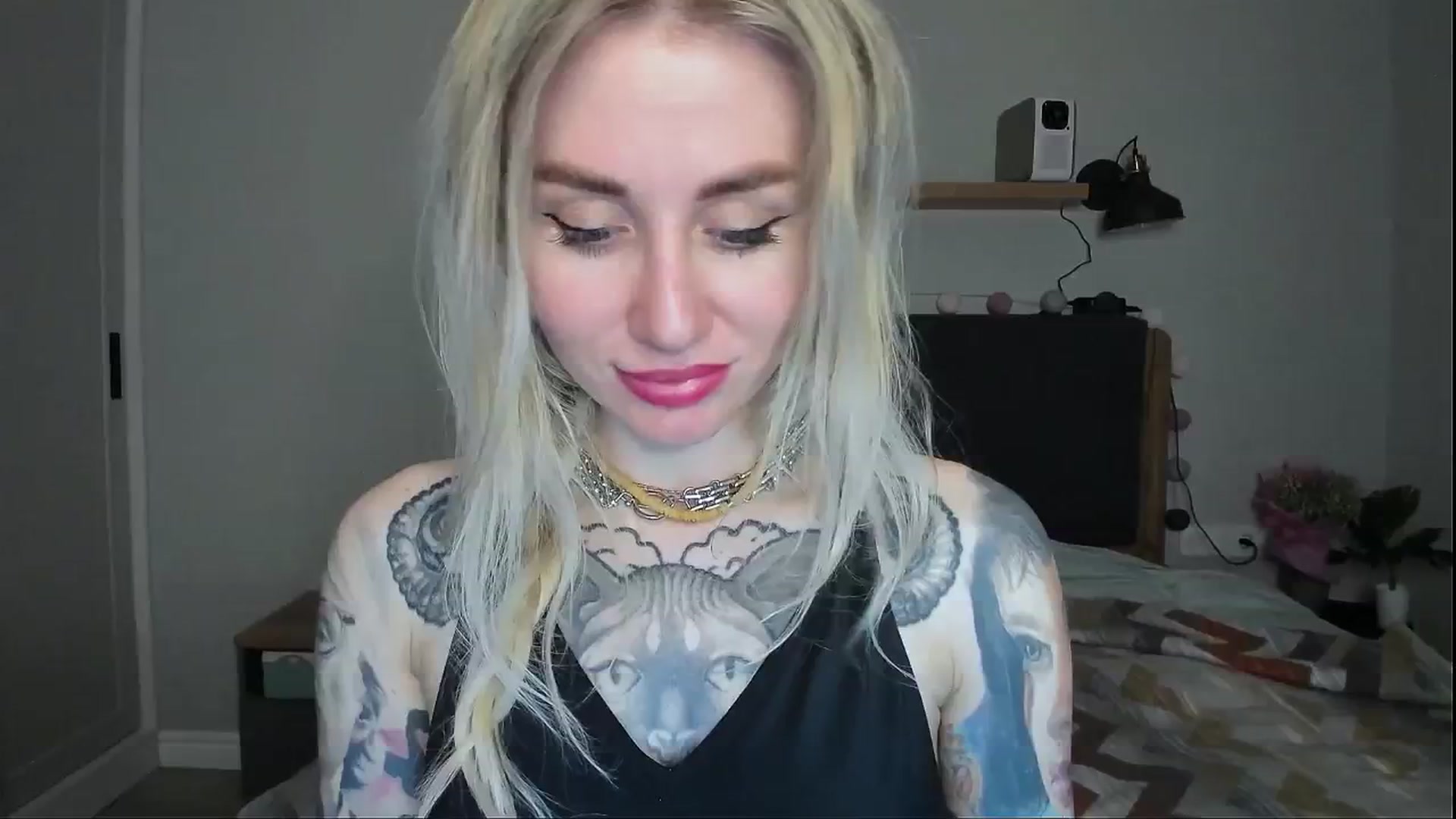Gallery image thumbnail from Alexa_Smithhh's myfreecams stream on, 05/30/2024, 20:12 image 12 of 20