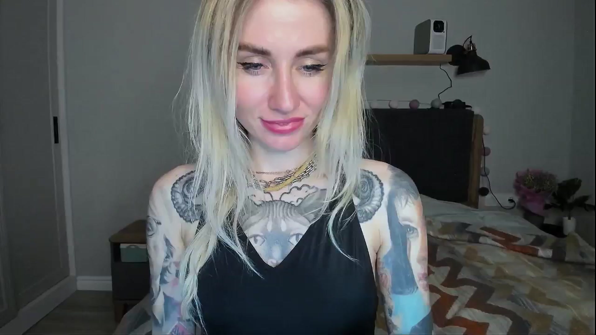 Gallery image thumbnail from Alexa_Smithhh's myfreecams stream on, 05/30/2024, 21:02 image 13 of 20