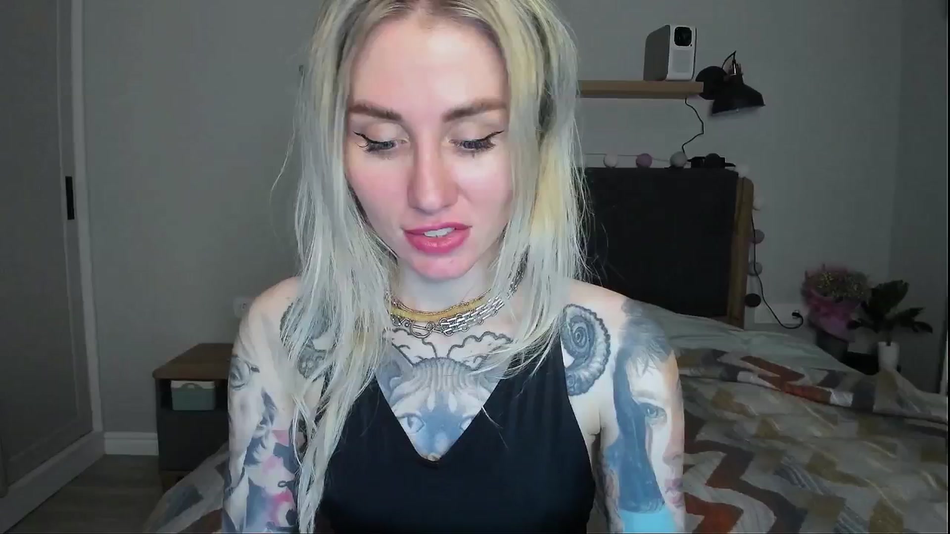 Gallery image thumbnail from Alexa_Smithhh's myfreecams stream on, 05/30/2024, 21:02 image 19 of 20