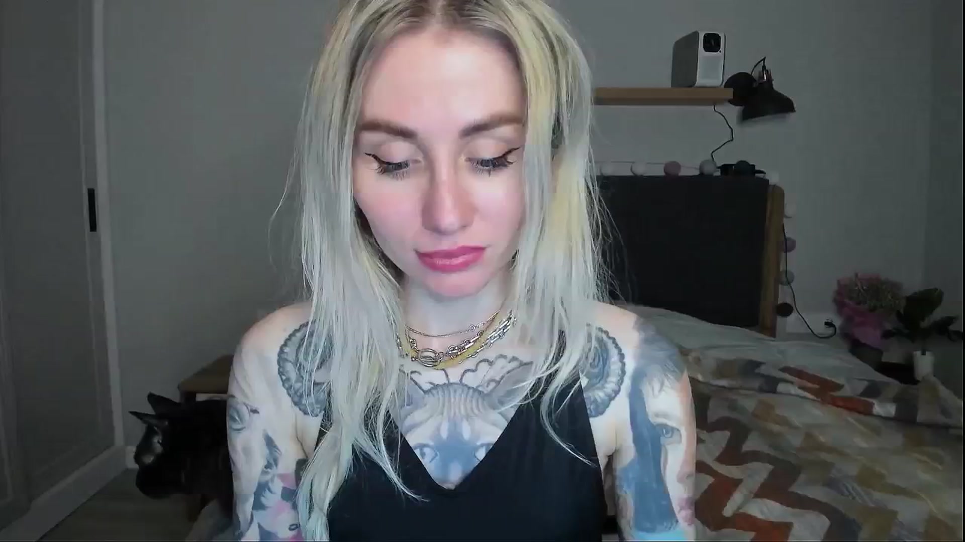 Gallery image thumbnail from Alexa_Smithhh's myfreecams stream on, 05/30/2024, 21:02 image 9 of 20