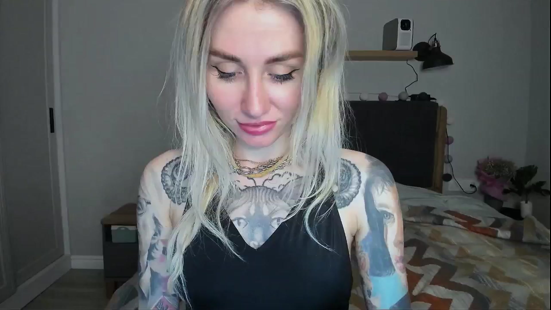 Gallery image thumbnail from Alexa_Smithhh's myfreecams stream on, 05/30/2024, 21:02 image 12 of 20