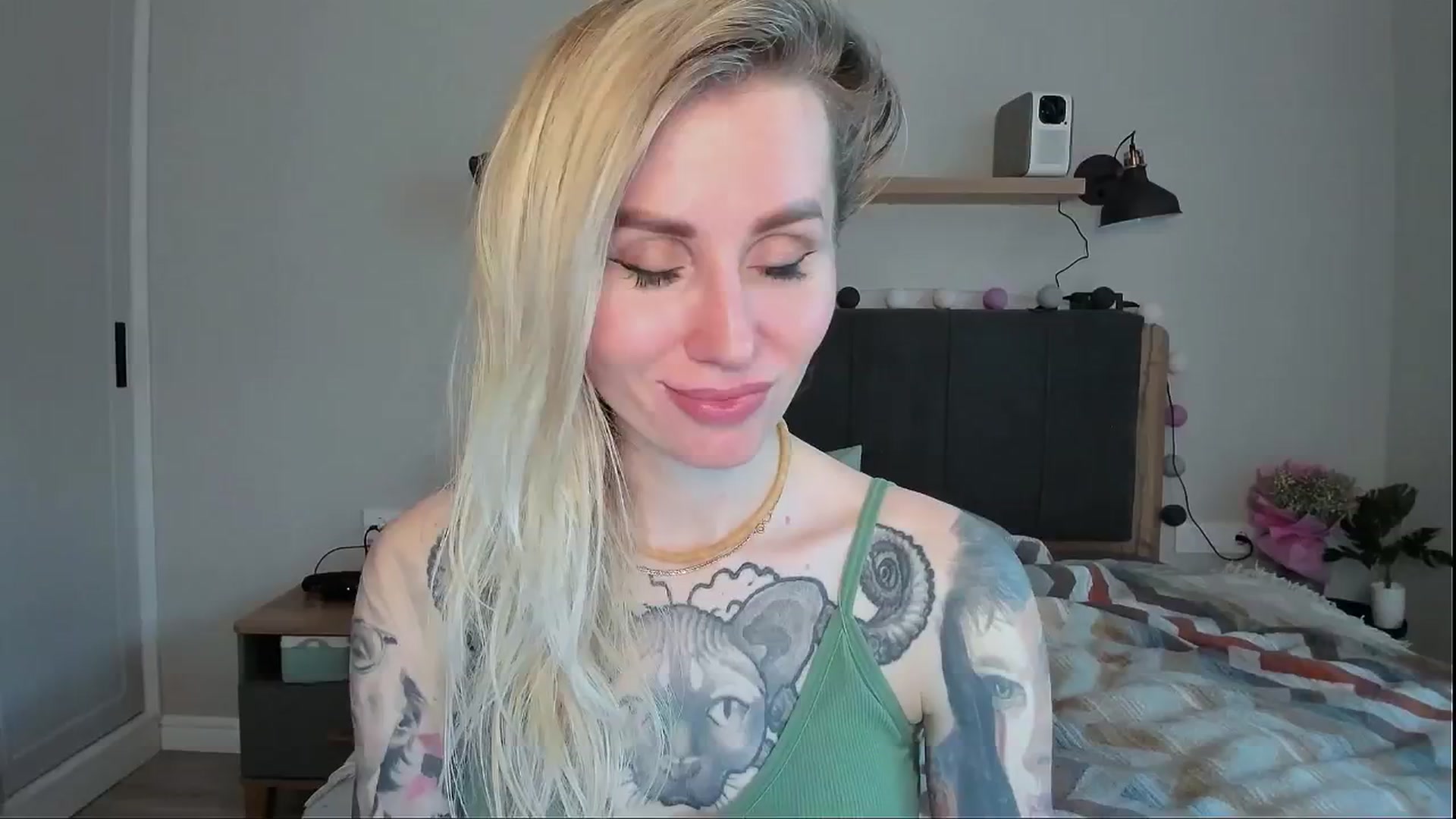 Gallery image thumbnail from Alexa_Smithhh's myfreecams stream on, 06/03/2024, 18:41 image 12 of 20