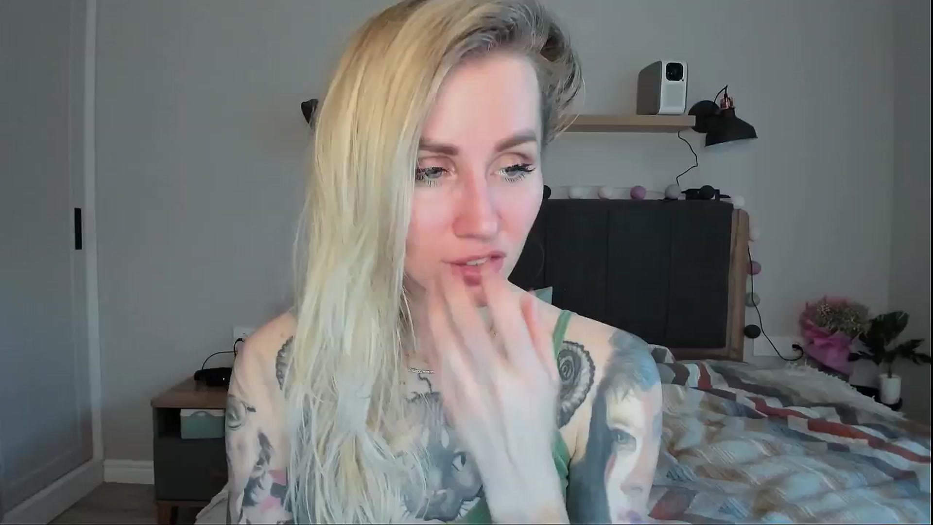 Gallery image thumbnail from Alexa_Smithhh's myfreecams stream on, 06/03/2024, 18:41 image 14 of 20