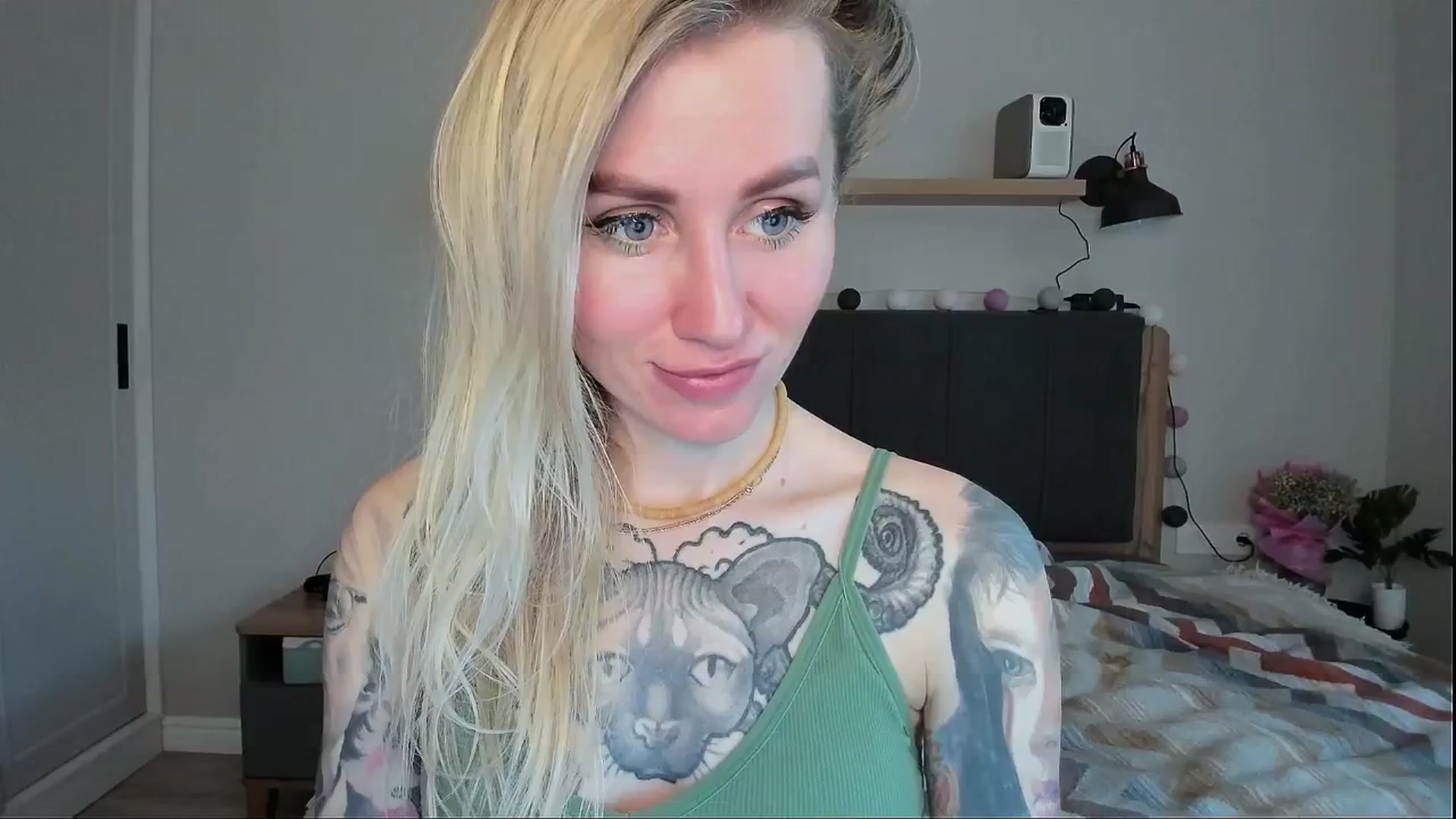 Gallery image thumbnail from Alexa_Smithhh's myfreecams stream on, 06/03/2024, 18:41 image 16 of 20