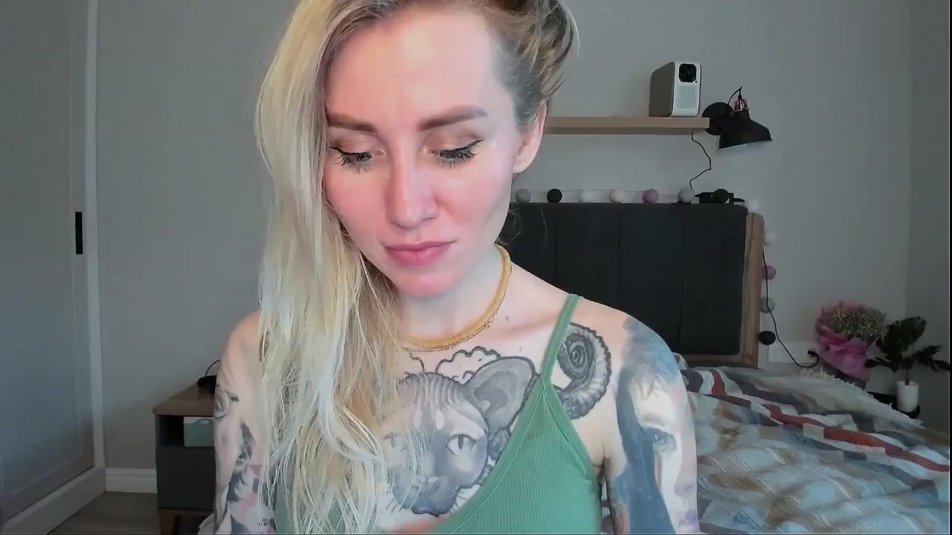 Gallery image thumbnail from Alexa_Smithhh's myfreecams stream on, 06/03/2024, 18:41 image 13 of 20