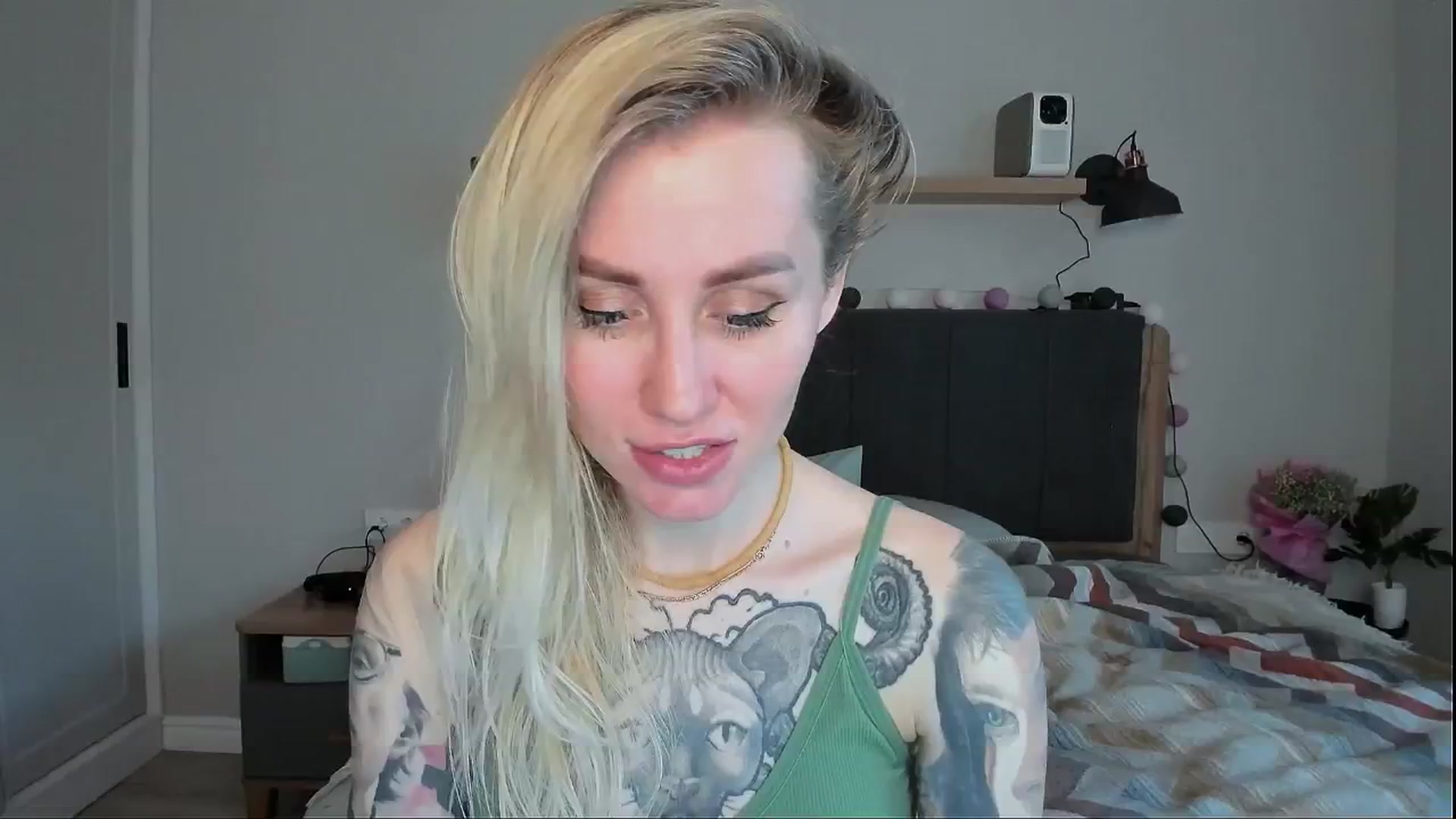 Gallery image thumbnail from Alexa_Smithhh's myfreecams stream on, 06/03/2024, 18:41 image 15 of 20