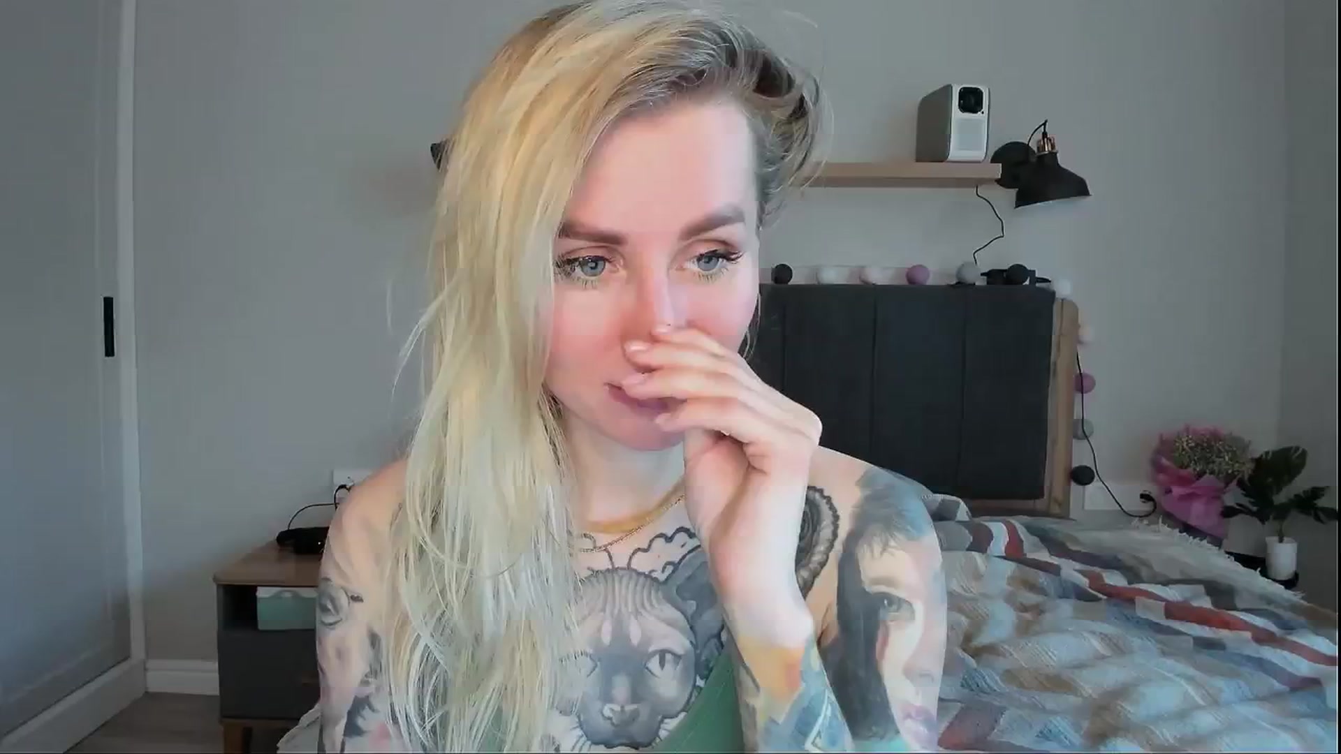 Gallery image thumbnail from Alexa_Smithhh's myfreecams stream on, 06/03/2024, 18:41 image 4 of 20