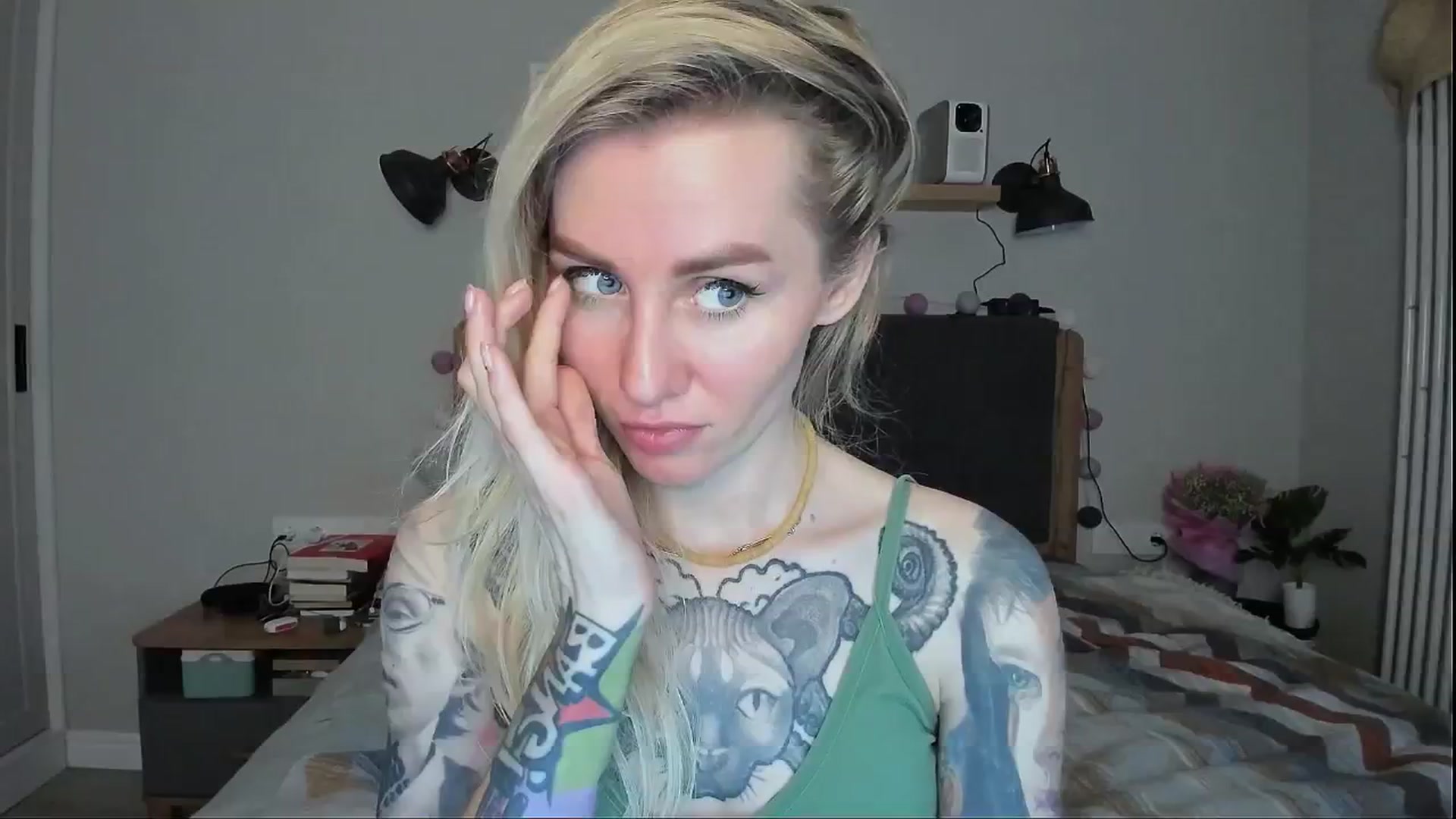 Gallery image thumbnail from Alexa_Smithhh's myfreecams stream on, 06/03/2024, 19:53 image 6 of 20