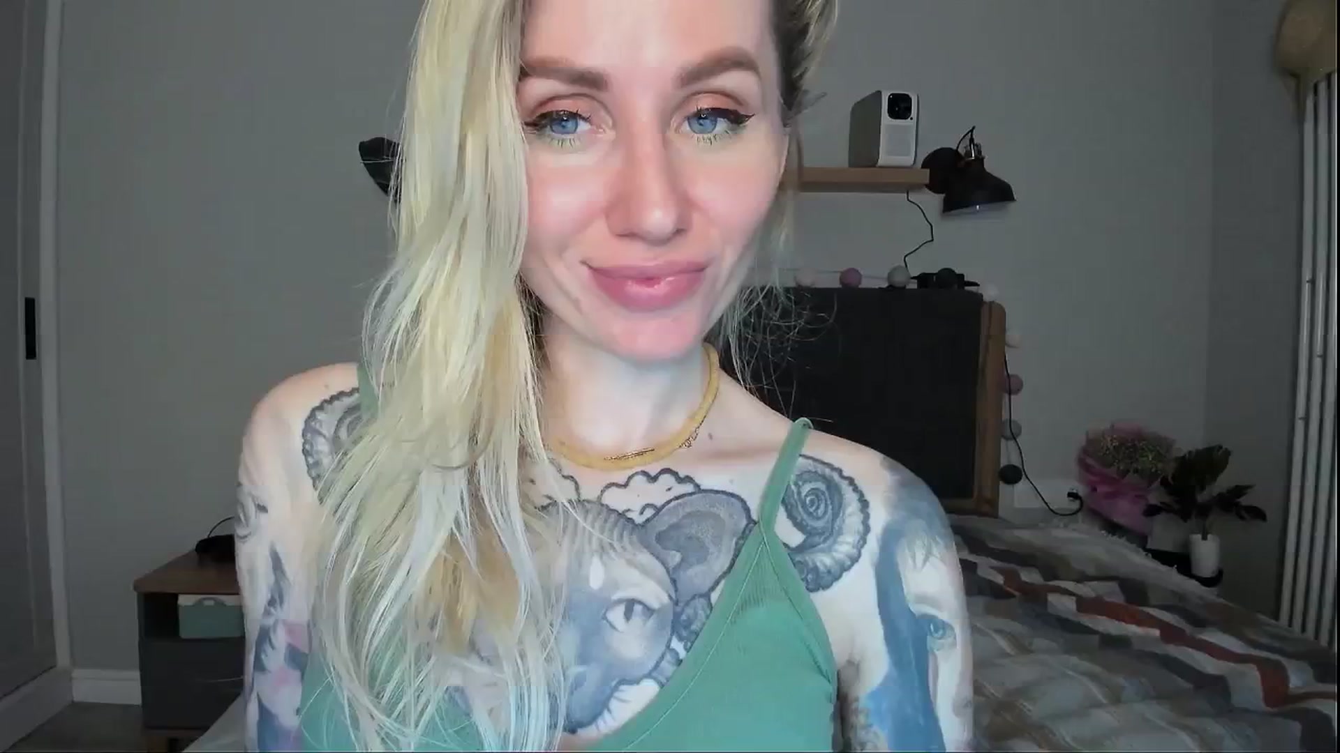 Gallery image thumbnail from Alexa_Smithhh's myfreecams stream on, 06/03/2024, 19:53 image 8 of 20