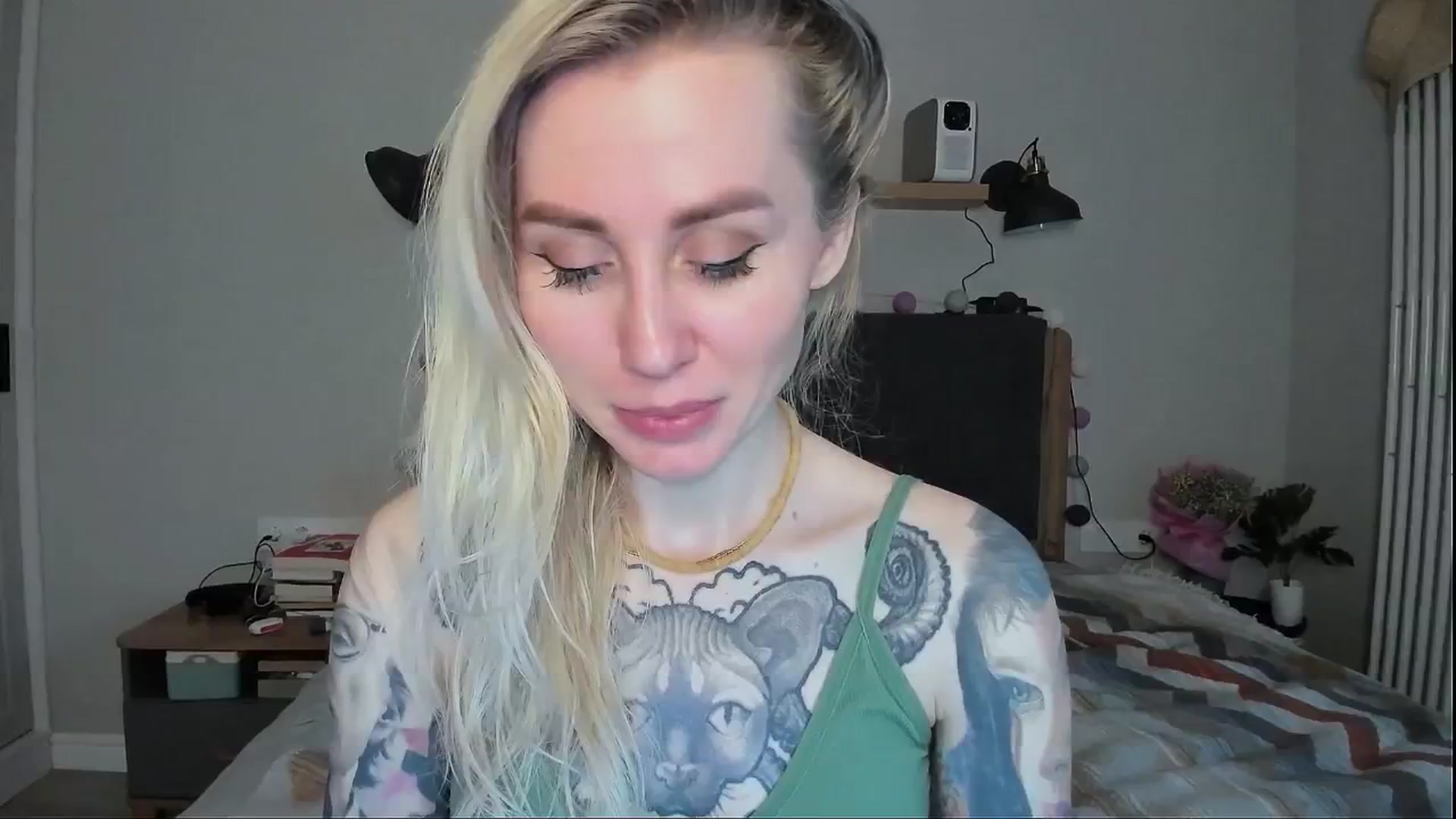 Gallery image thumbnail from Alexa_Smithhh's myfreecams stream on, 06/03/2024, 19:53 image 2 of 20