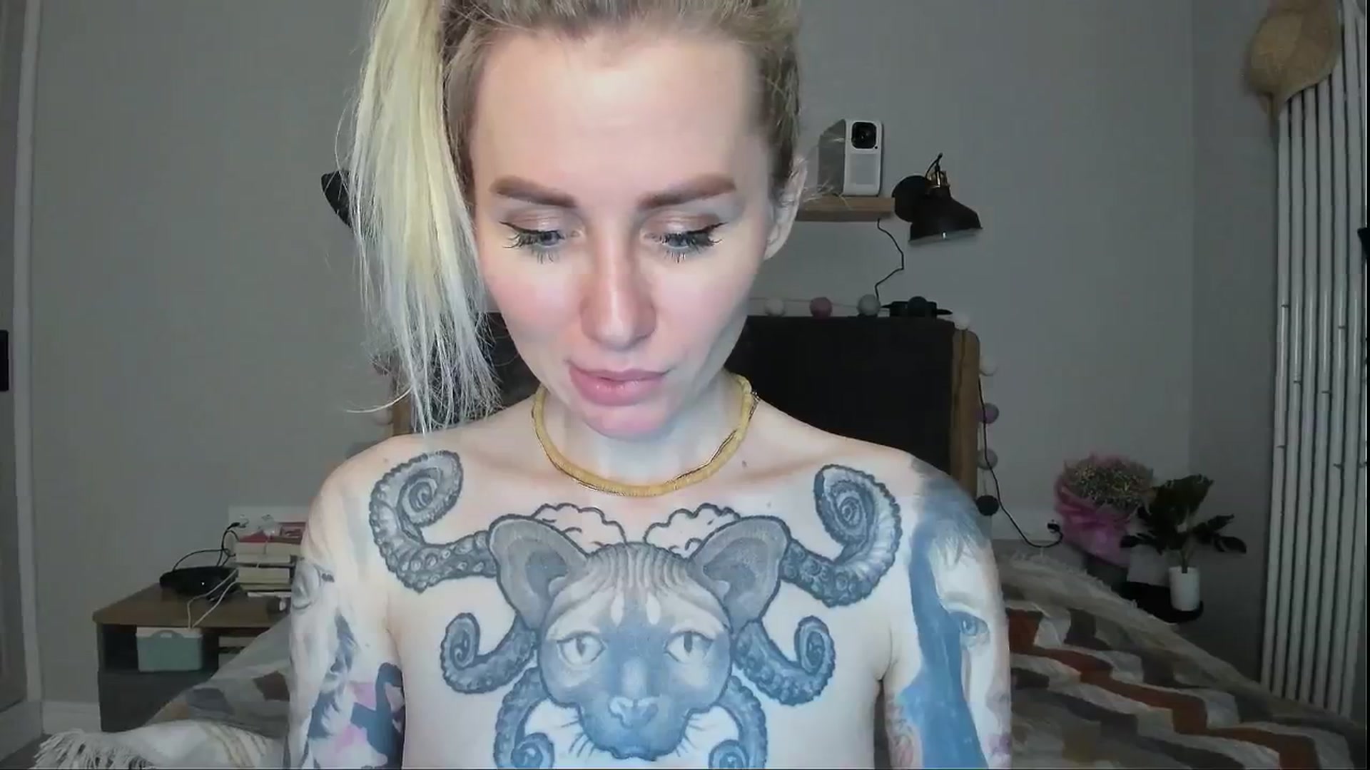 Gallery image thumbnail from Alexa_Smithhh's myfreecams stream on, 06/03/2024, 21:50 image 17 of 20