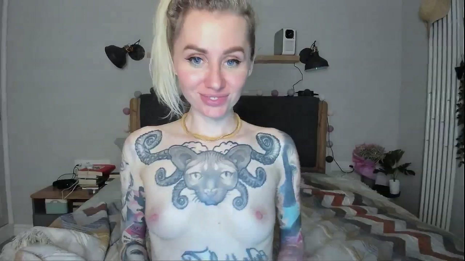 Gallery image thumbnail from Alexa_Smithhh's myfreecams stream on, 06/03/2024, 21:50 image 13 of 20