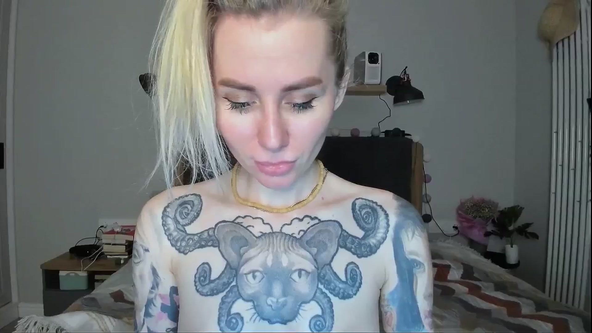 Gallery image thumbnail from Alexa_Smithhh's myfreecams stream on, 06/03/2024, 21:50 image 16 of 20